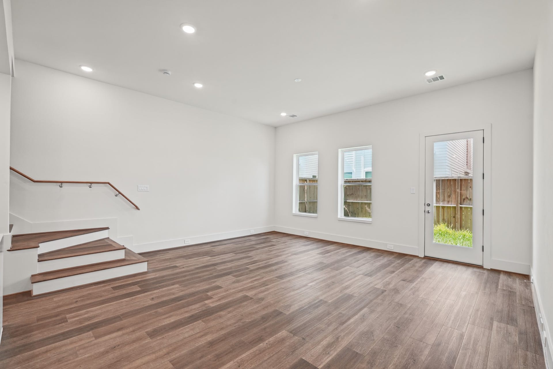881 Rachel Street, #E, Houston, TX 77091 881 Rachel Street, #E, Houston, TX 77091