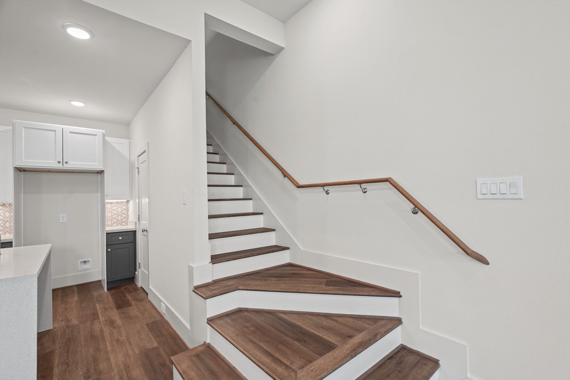 881 Rachel Street, #E, Houston, TX 77091 881 Rachel Street, #E, Houston, TX 77091