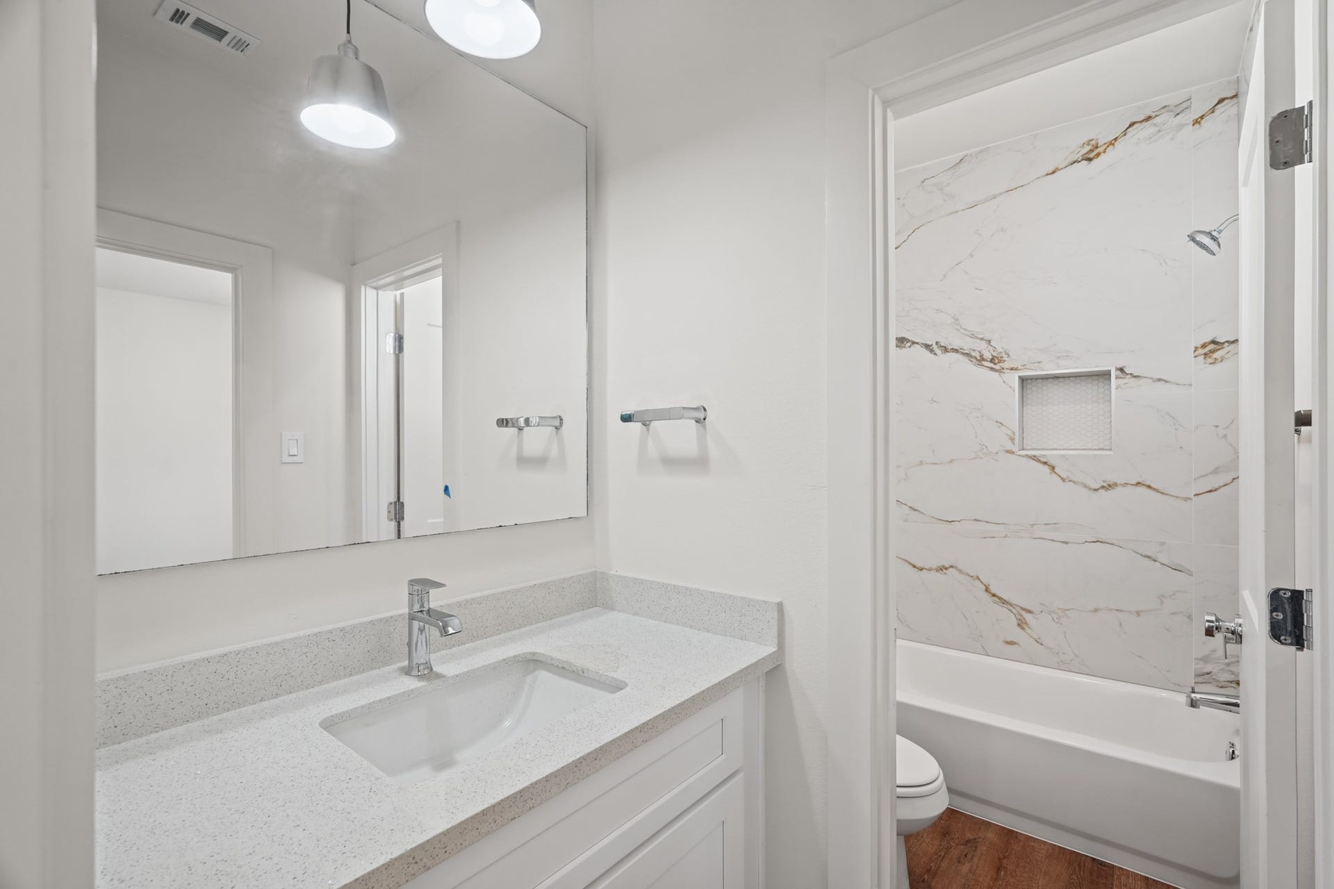 881 Rachel Street, #E, Houston, TX 77091 881 Rachel Street, #E, Houston, TX 77091