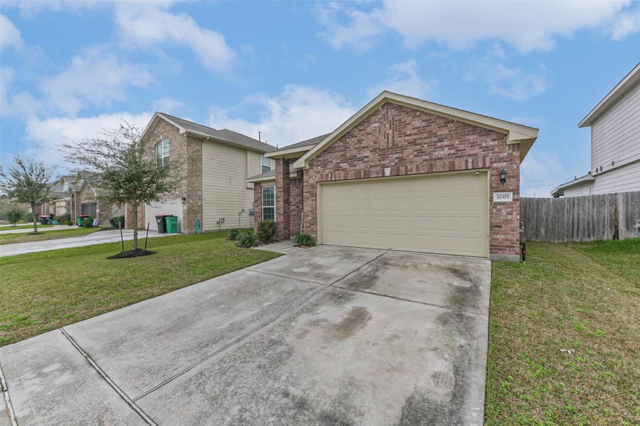 Property photo for 16919 Beretta Bend Drive, Humble, TX