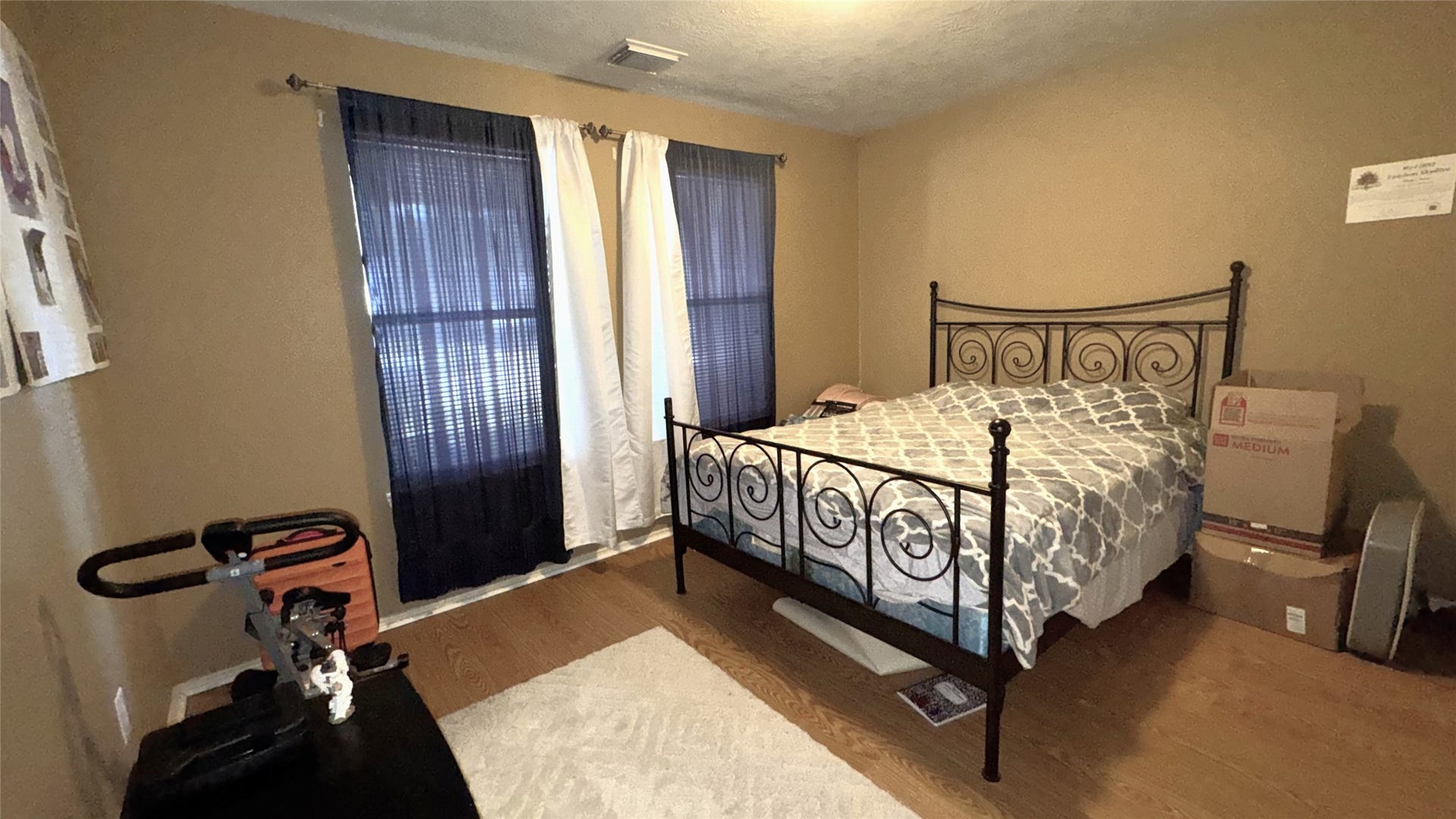 3231 Naples Grove Lane, Houston, TX 77047 3231 Naples Grove Lane, Houston, TX 77047