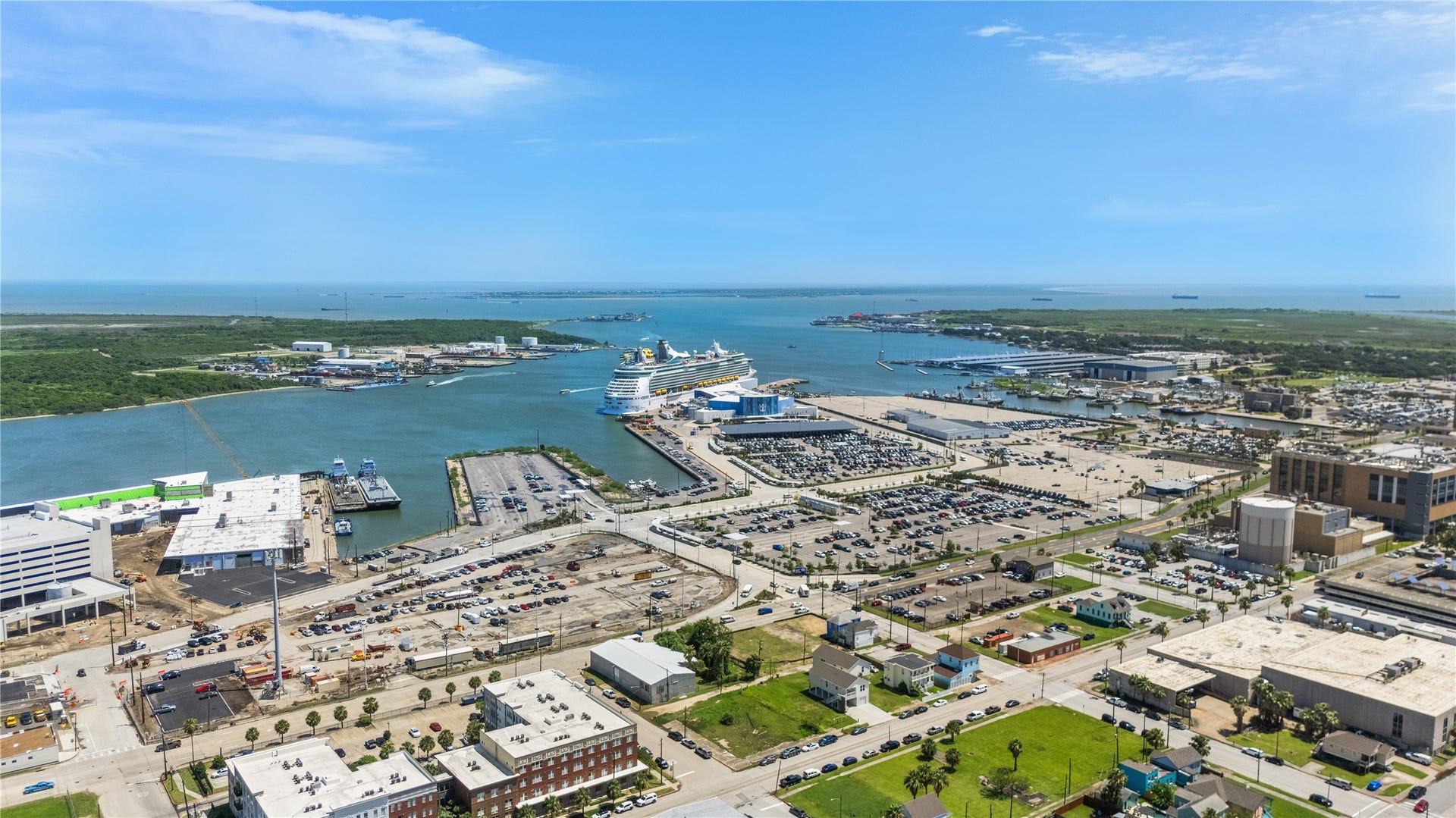 1605 Market Street, Galveston, TX 77550 1605 Market Street, Galveston, TX 77550