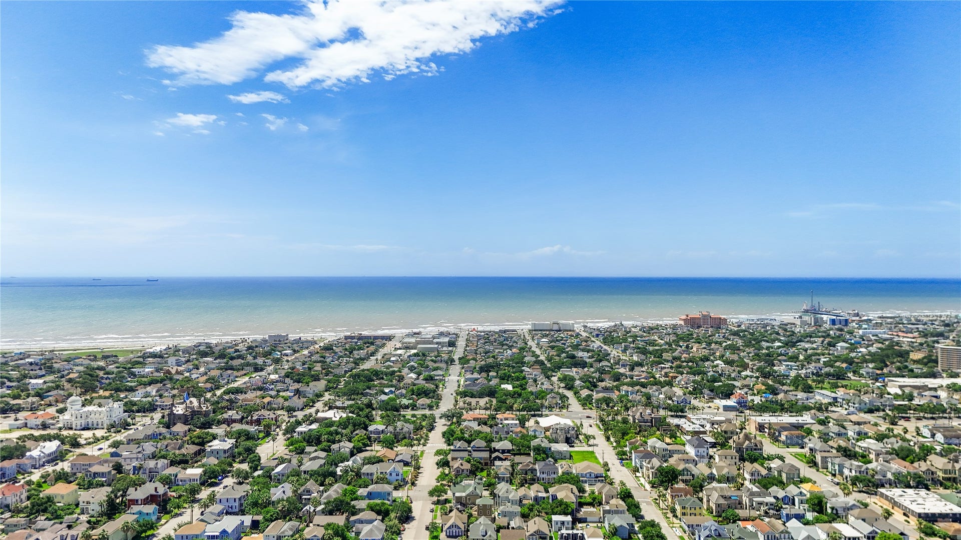 1605 Market Street, Galveston, TX 77550 1605 Market Street, Galveston, TX 77550