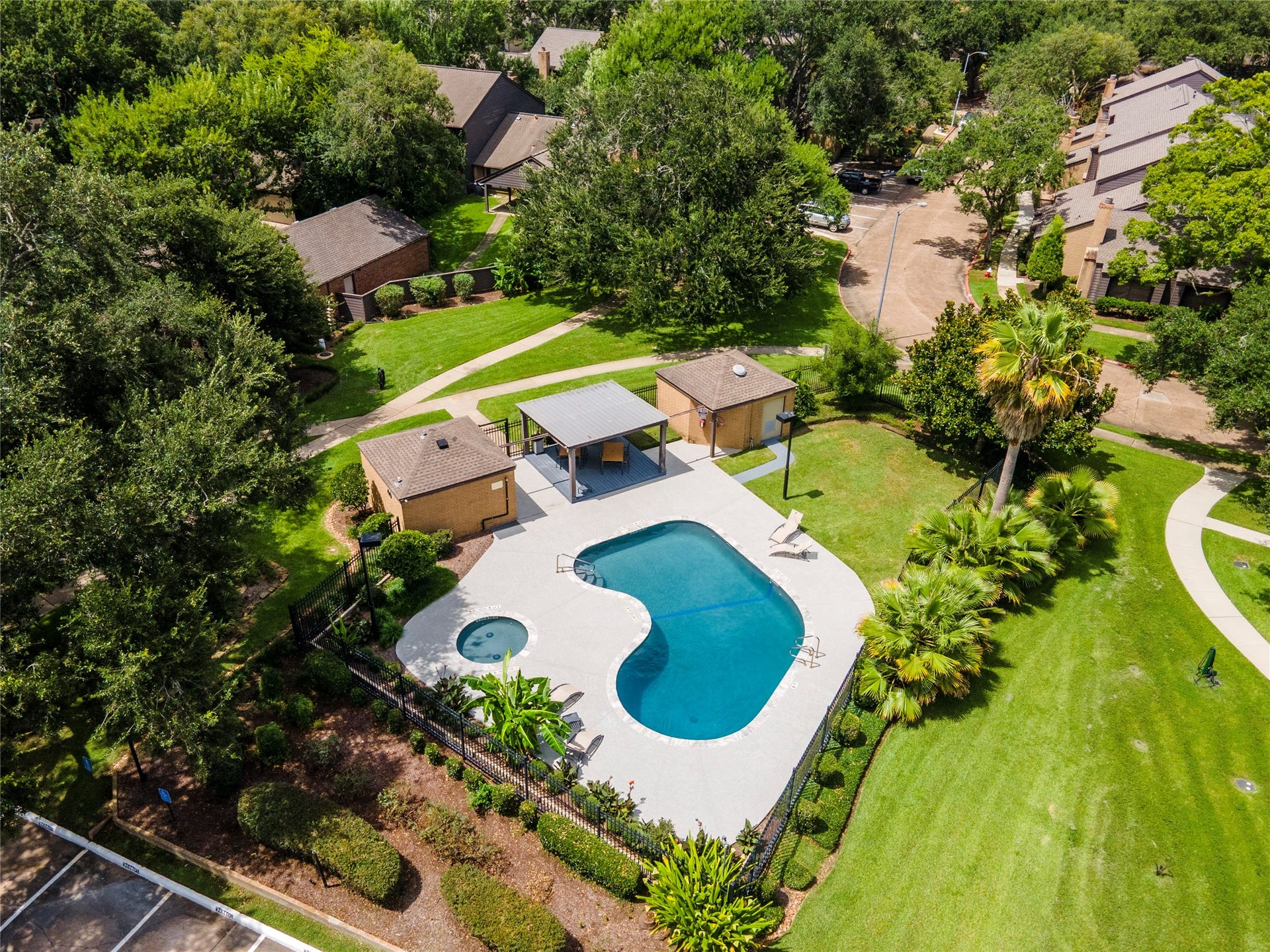 16530 Space Center Boulevard, Houston, TX 77058 Community also features a sparkling pool!