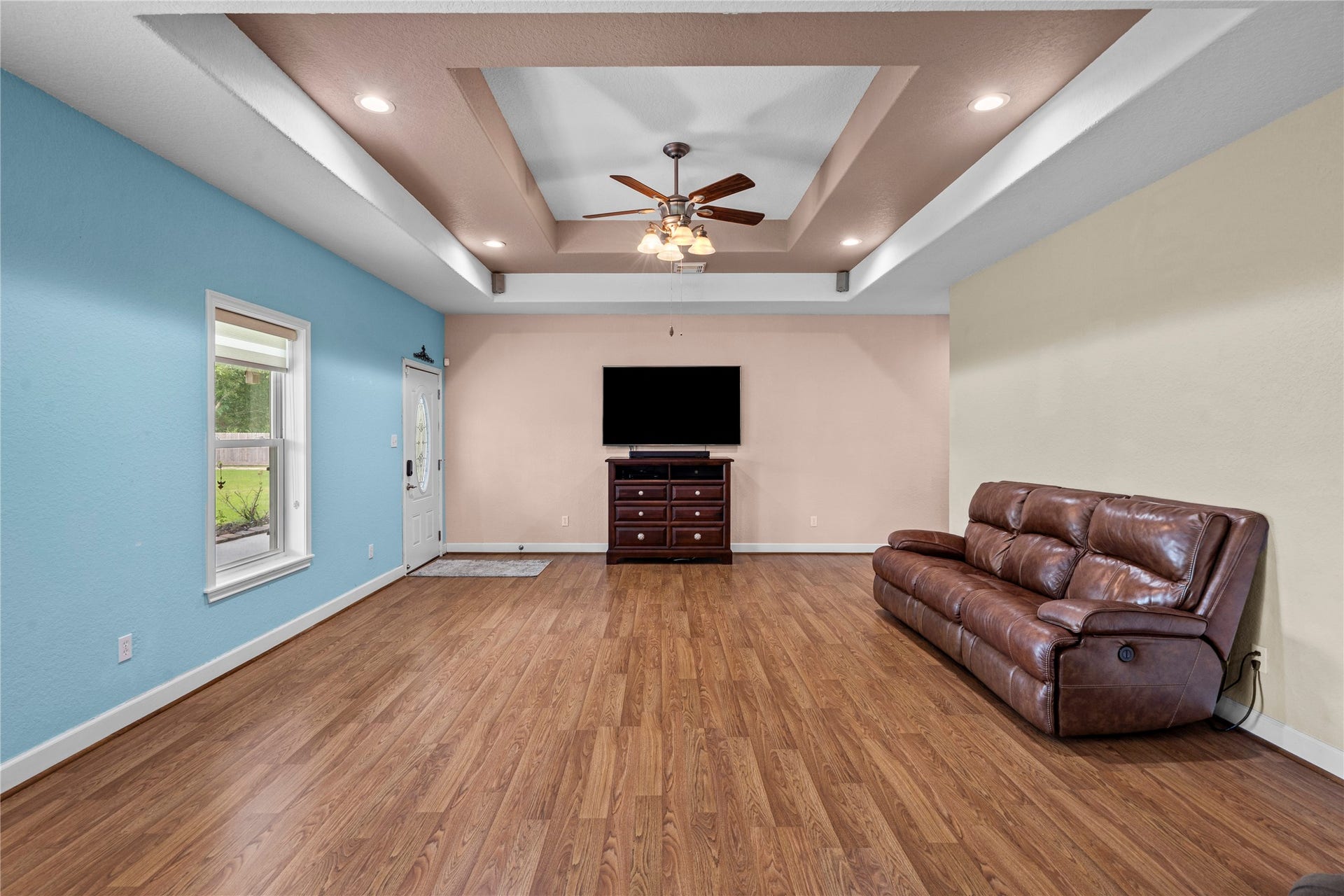 4886 Wickwillow Lane, Alvin, TX 77511