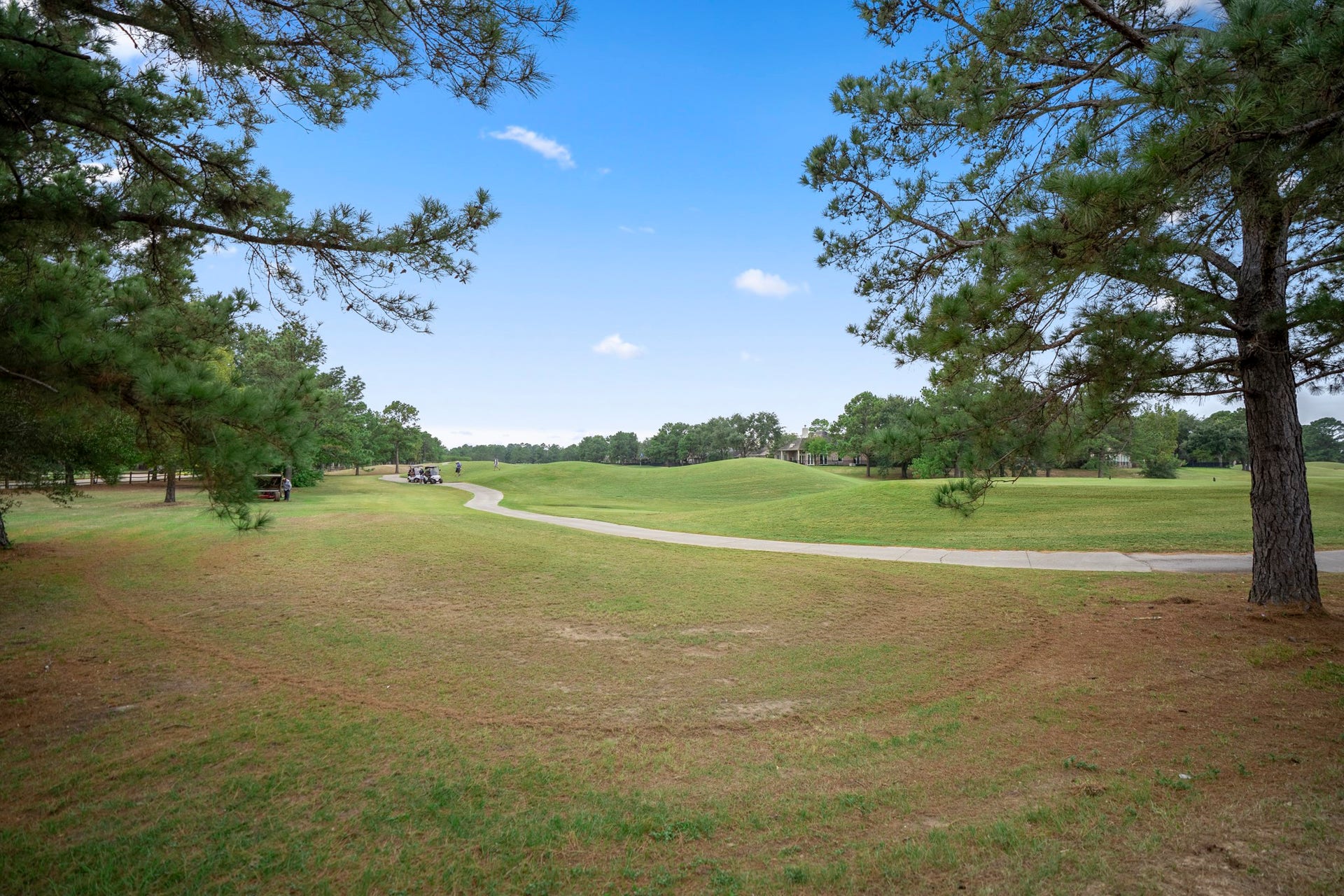 Here you have the golf course view from back of home.  Don't miss this opportunity to own here, these properties seldom come up for sale.