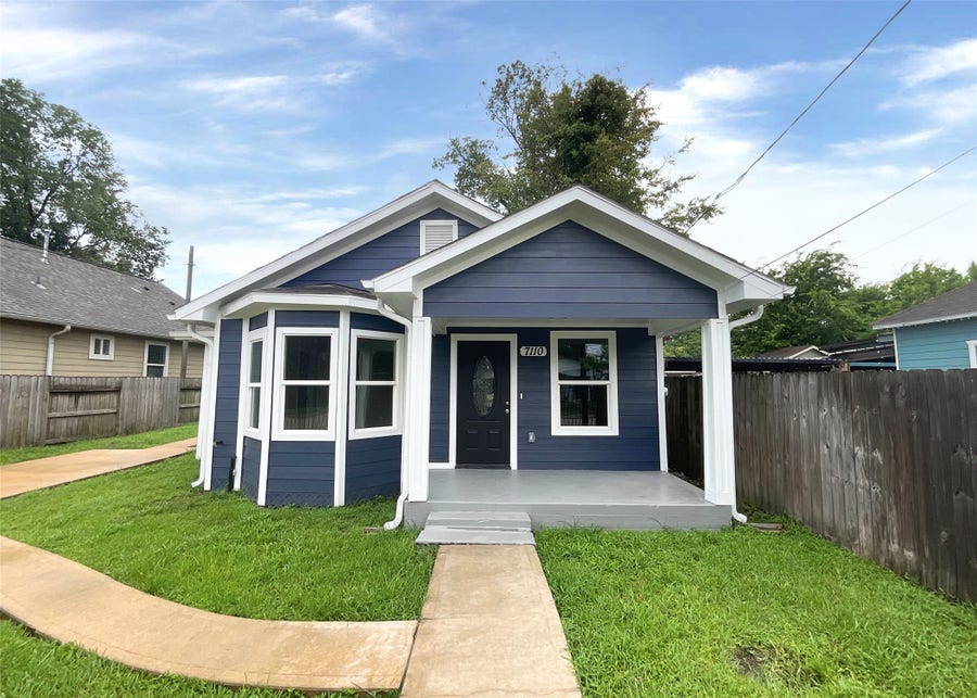 Property photo for 7110 Avenue L, Houston, TX