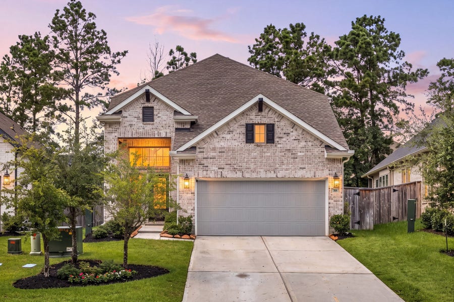Property photo for 318 N Cascade Heights Drive, Montgomery, TX