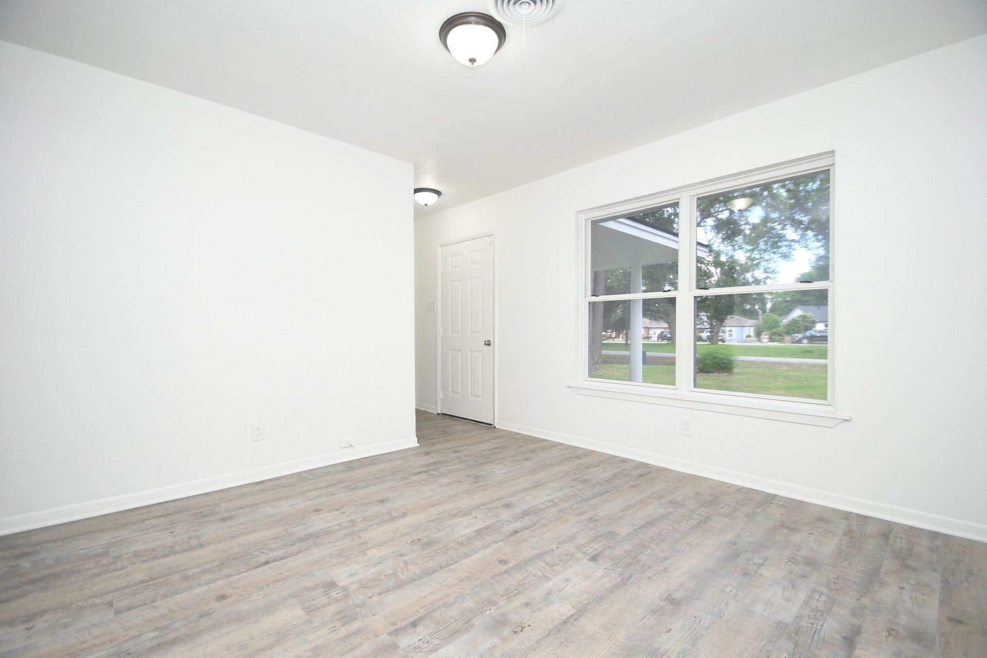 4711 Illinois Street, Dickinson, TX 77539 4711 Illinois Street, Dickinson, TX 77539