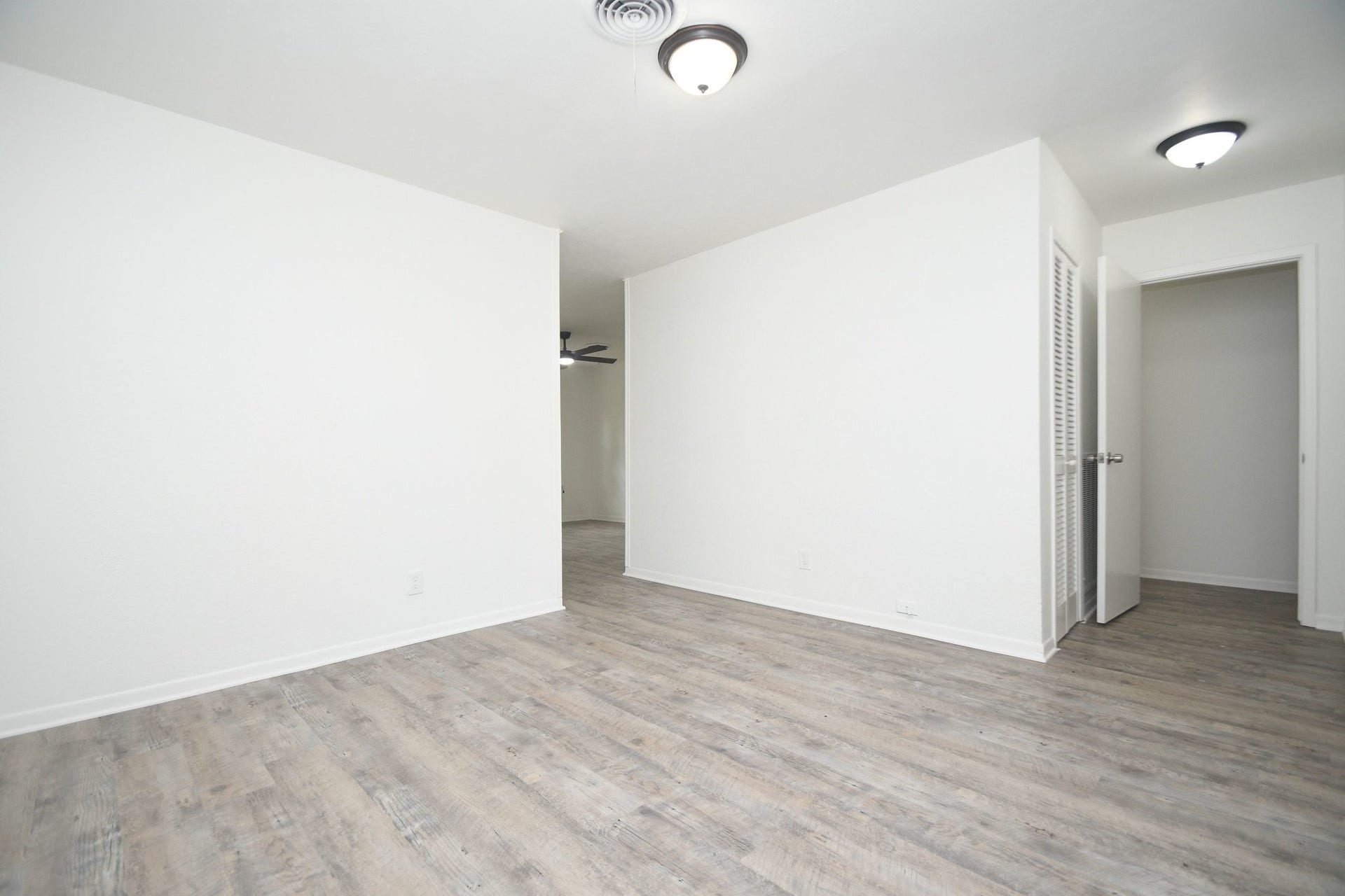 4711 Illinois Street, Dickinson, TX 77539 4711 Illinois Street, Dickinson, TX 77539
