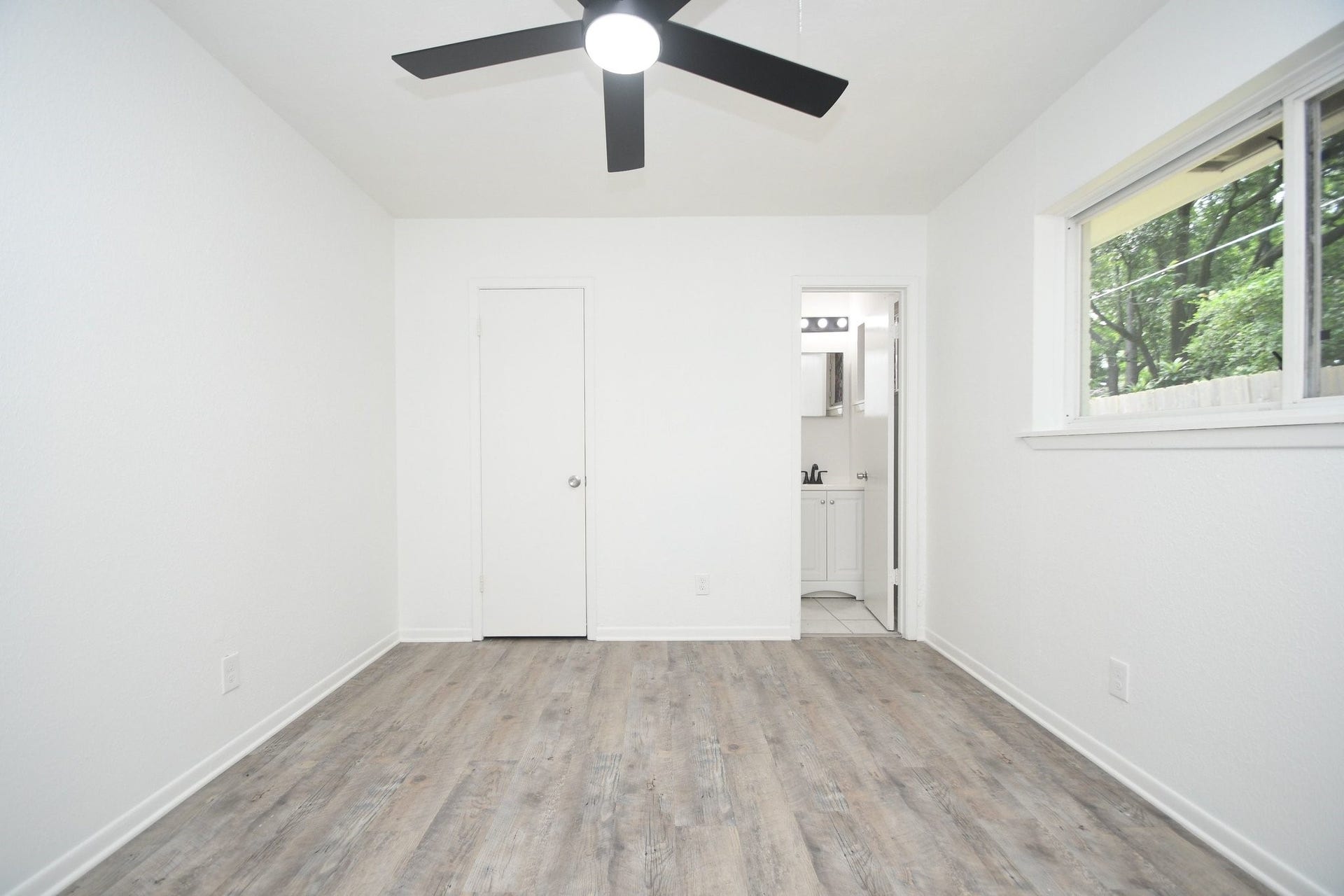 4711 Illinois Street, Dickinson, TX 77539 4711 Illinois Street, Dickinson, TX 77539