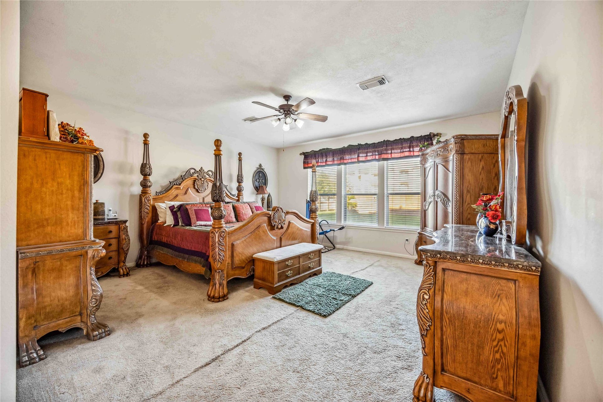 2401 Sail Port Street, Pearland, TX 77584 2401 Sail Port Street, Pearland, TX 77584