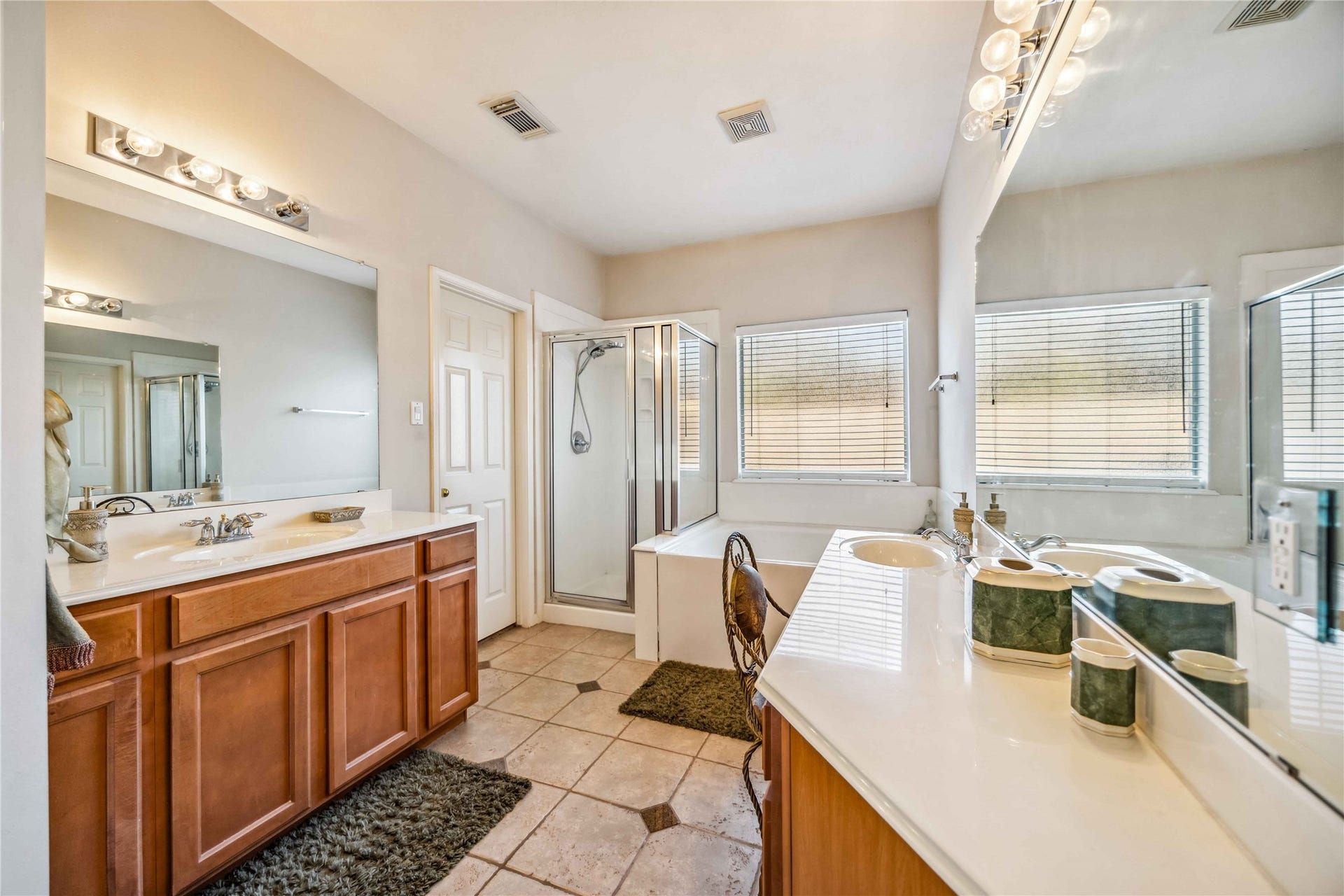 2401 Sail Port Street, Pearland, TX 77584 2401 Sail Port Street, Pearland, TX 77584