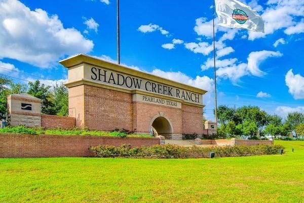2401 Sail Port Street, Pearland, TX 77584 2401 Sail Port Street, Pearland, TX 77584