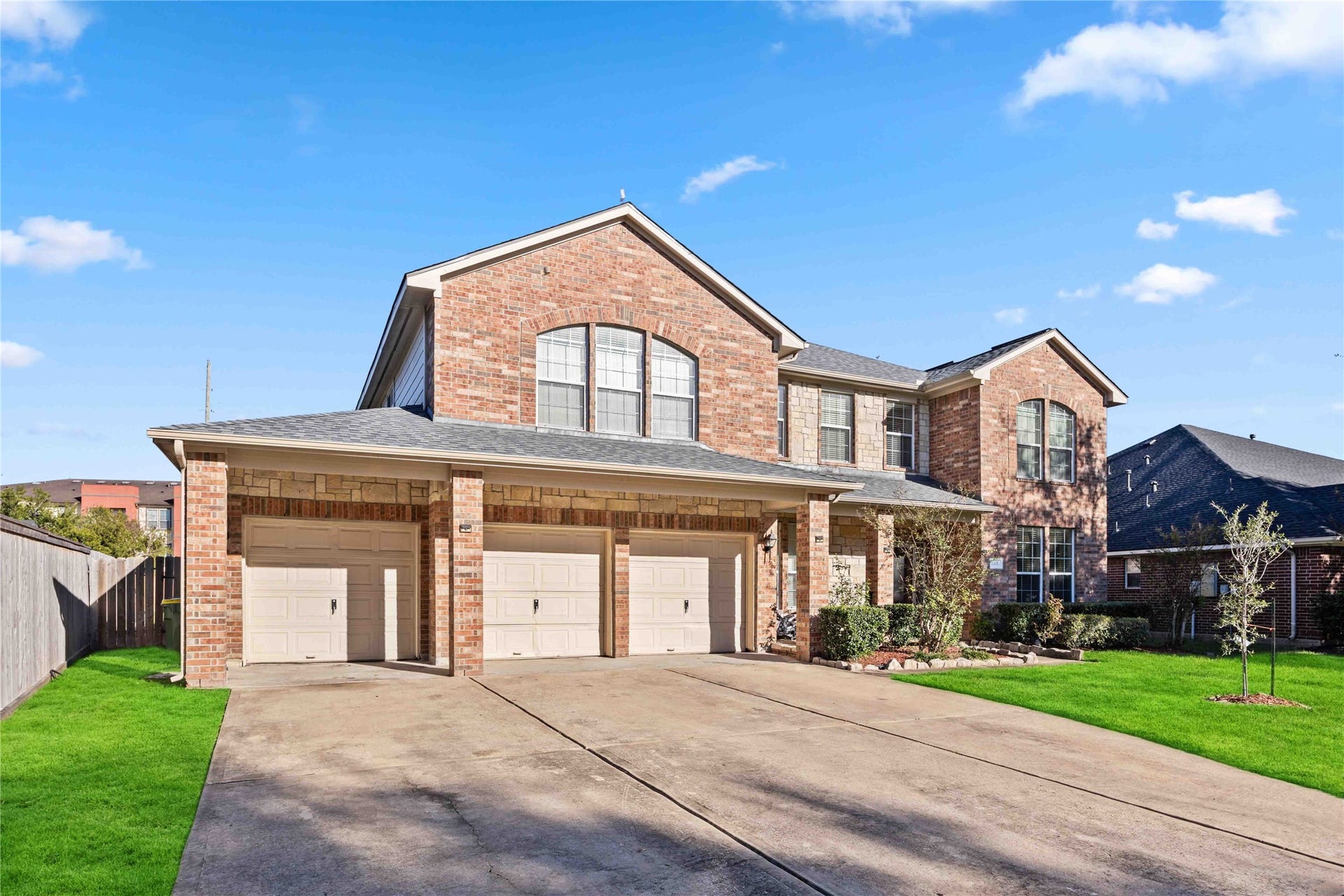 2401 Sail Port Street, Pearland, TX 77584 2401 Sail Port Street, Pearland, TX 77584