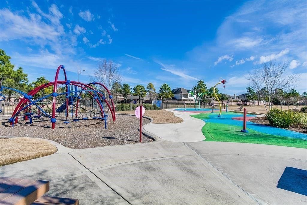 2401 Sail Port Street, Pearland, TX 77584 2401 Sail Port Street, Pearland, TX 77584
