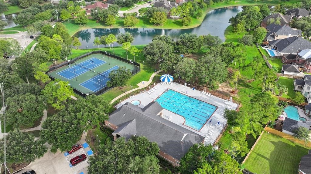 2401 Sail Port Street, Pearland, TX 77584 2401 Sail Port Street, Pearland, TX 77584