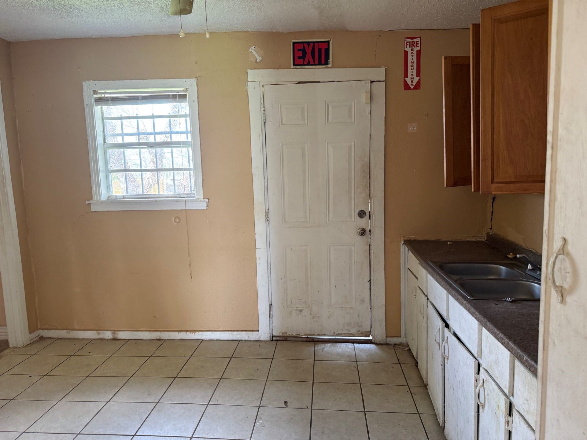 4809 Wenda Street, Houston, TX 77033