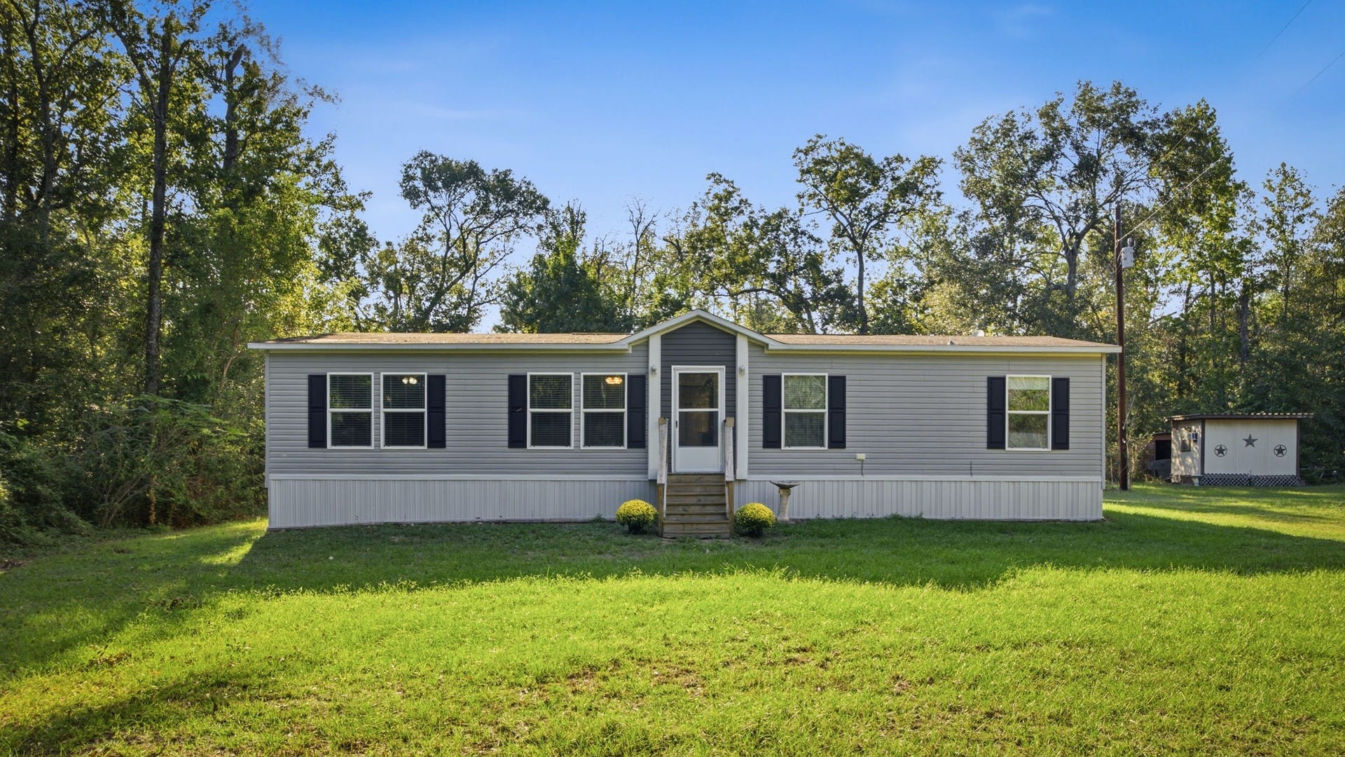 7497 Hidden Acres Drive, Cleveland, TX 77328