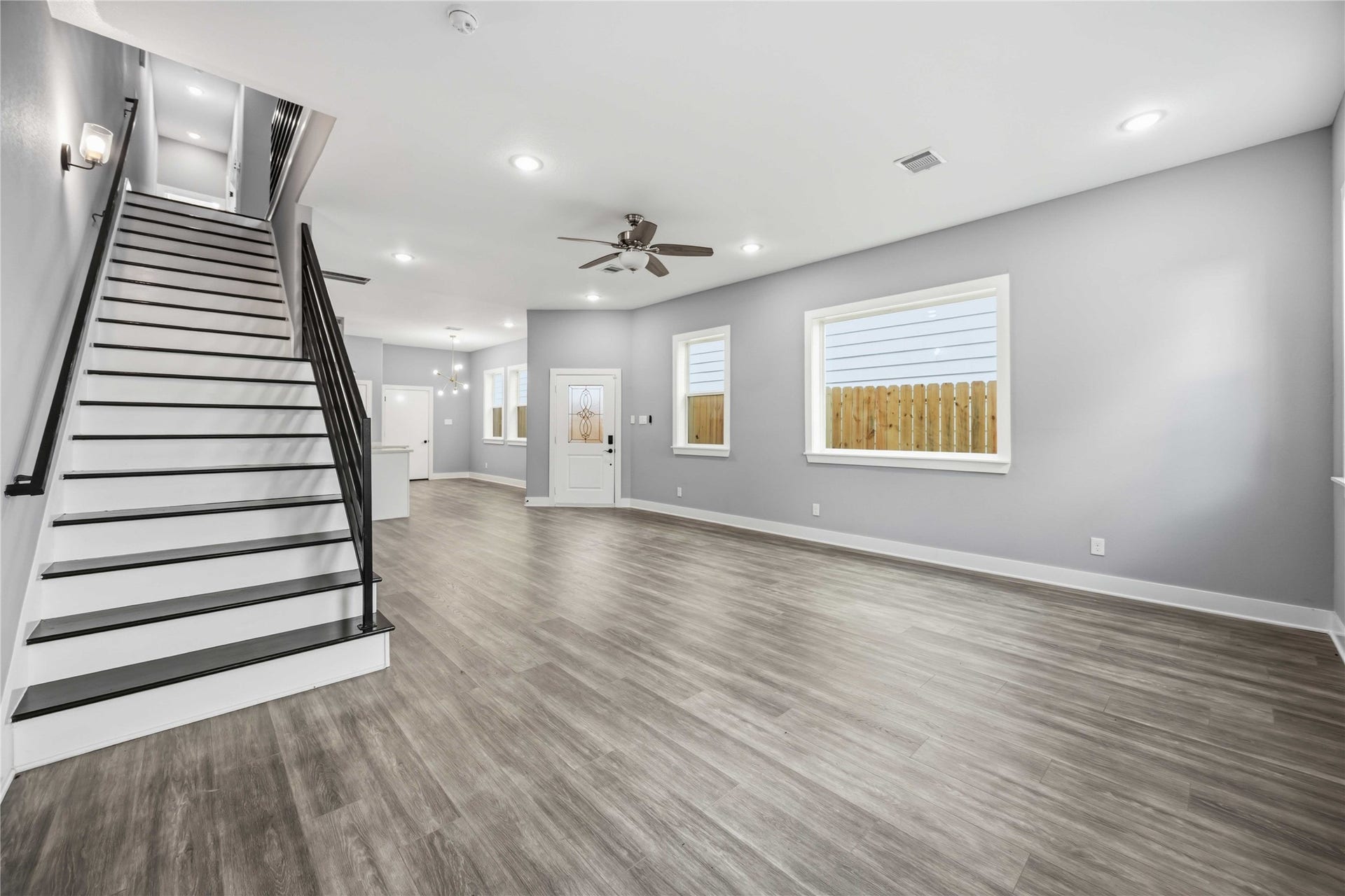 4627 New Orleans Street, Houston, TX 77020 4627 New Orleans Street, Houston, TX 77020