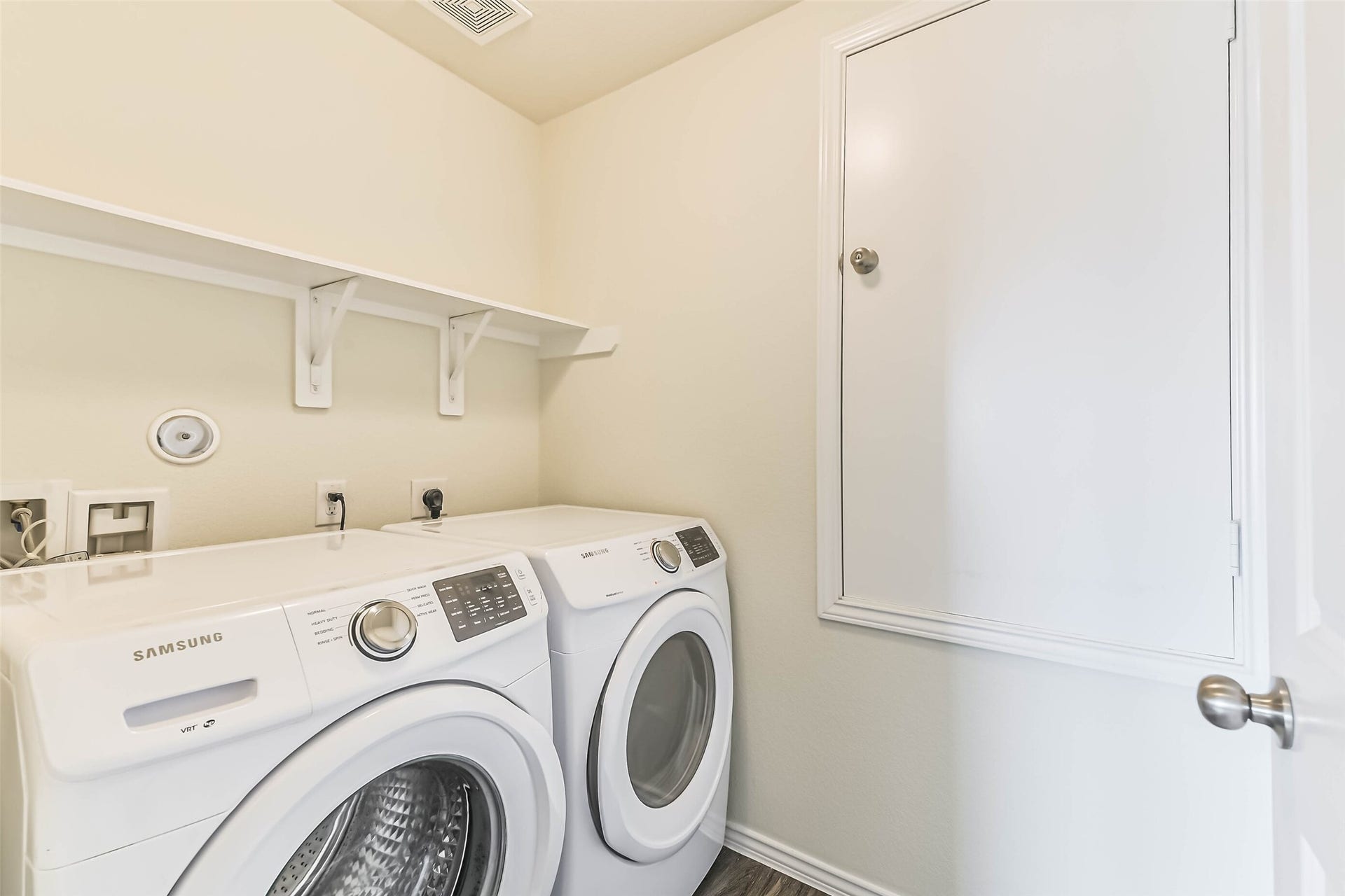 24011 Swather Way, Hockley, TX 77447 Laundry Room