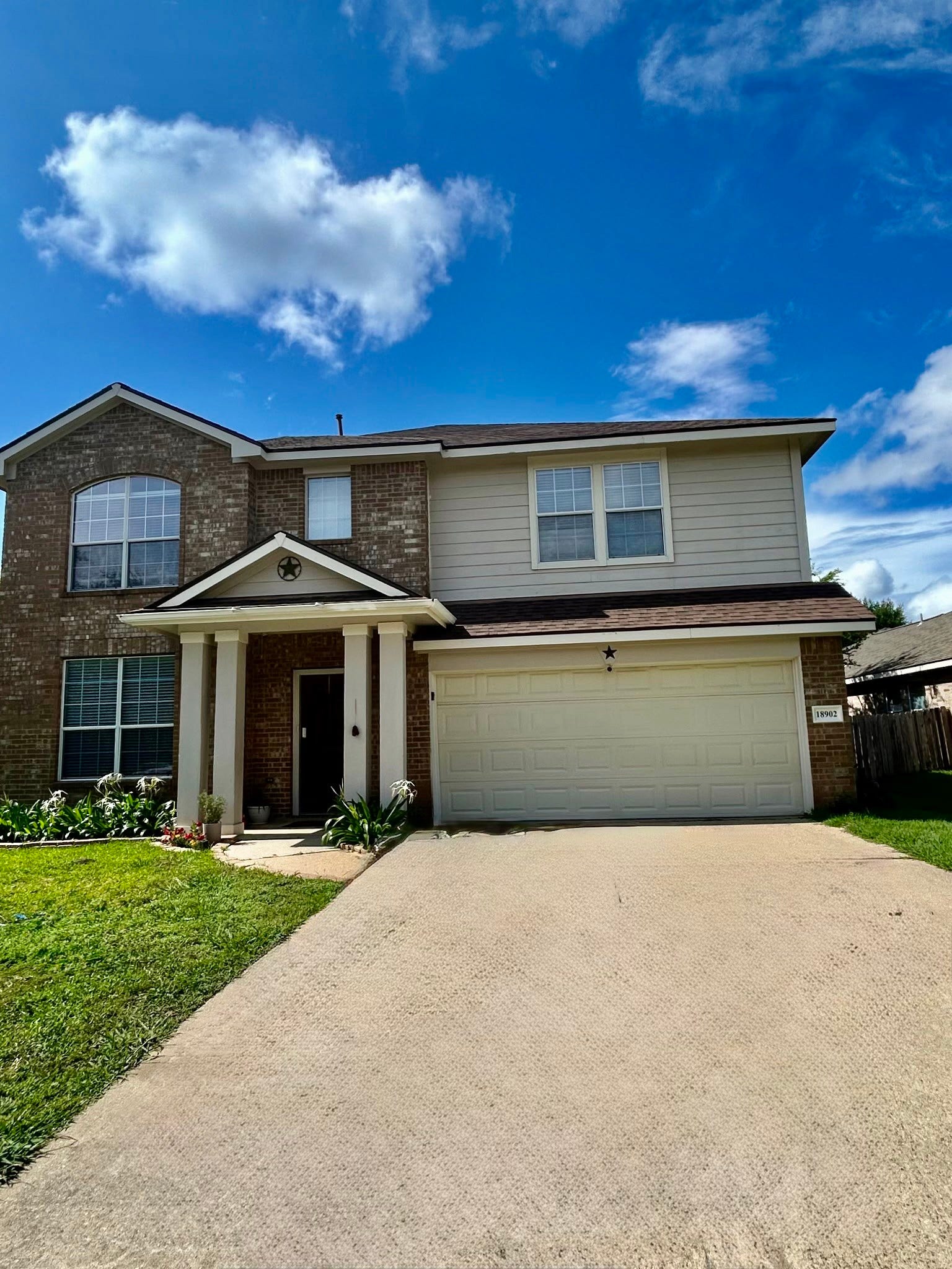 18902 Cluster Oaks Drive, Magnolia, TX 77355 18902 Cluster Oaks Drive, Magnolia, TX 77355