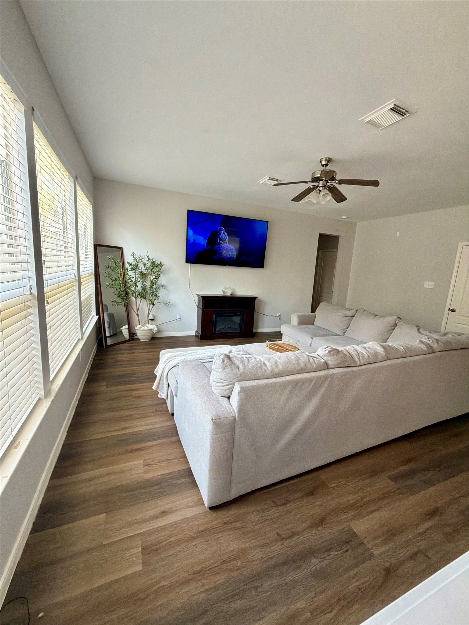 18902 Cluster Oaks Drive, Magnolia, TX 77355 18902 Cluster Oaks Drive, Magnolia, TX 77355