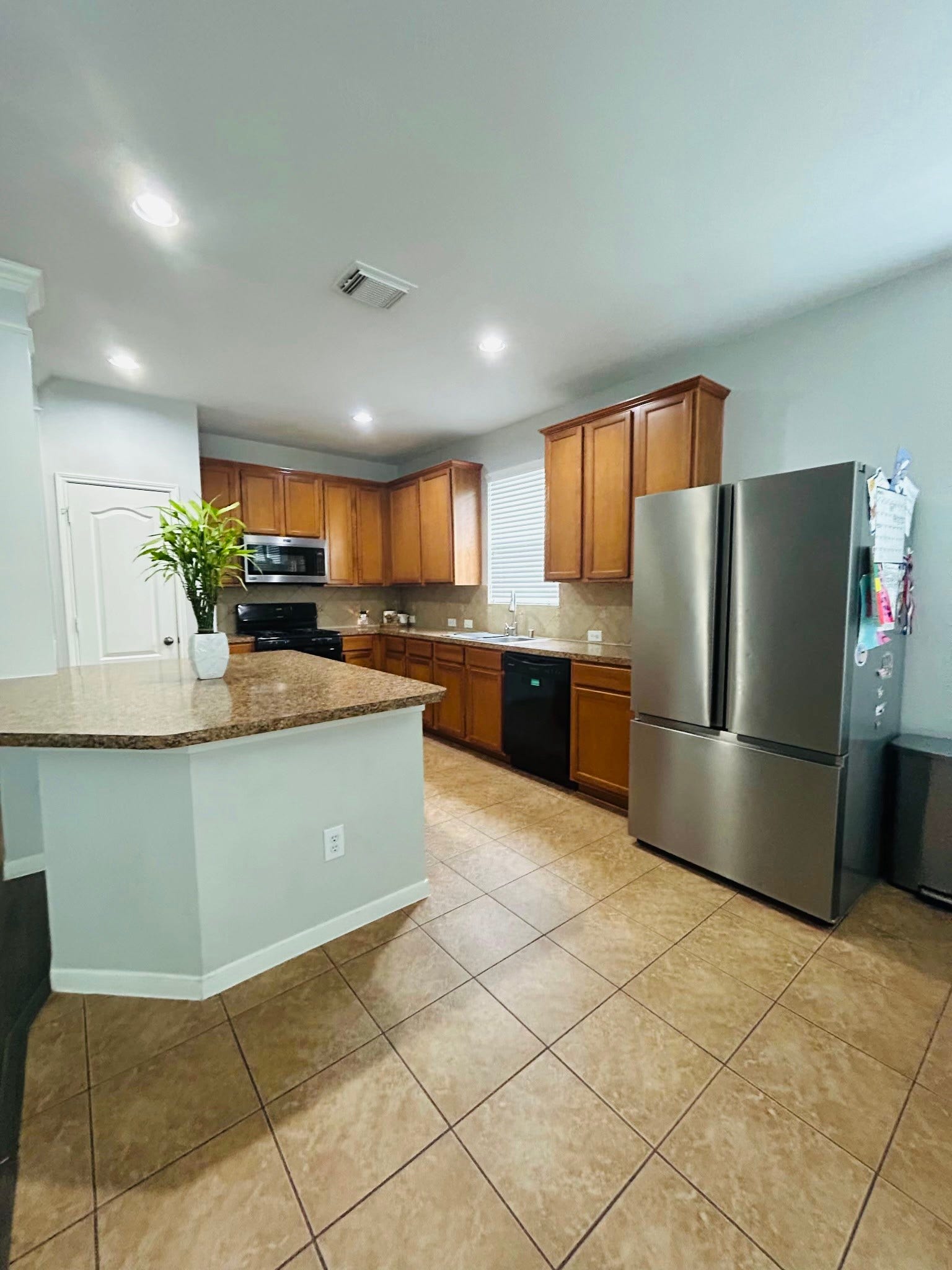 18902 Cluster Oaks Drive, Magnolia, TX 77355 18902 Cluster Oaks Drive, Magnolia, TX 77355