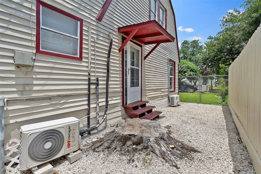 Property photo for 510 Munger Street Unit C, Pasadena, TX