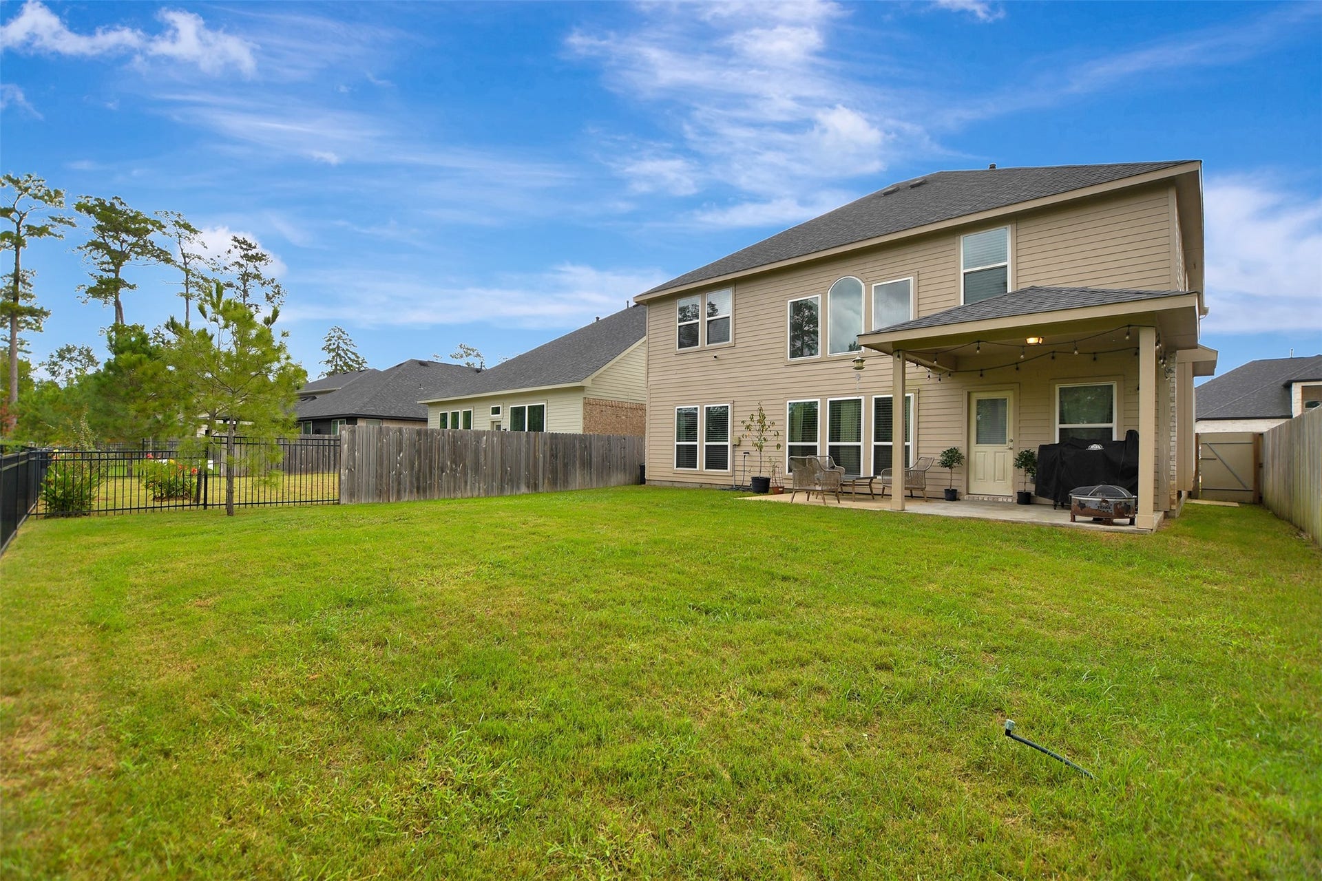 15186 N Heron Heights Way, Magnolia, TX 77354 15186 N Heron Heights Way, Magnolia, TX 77354