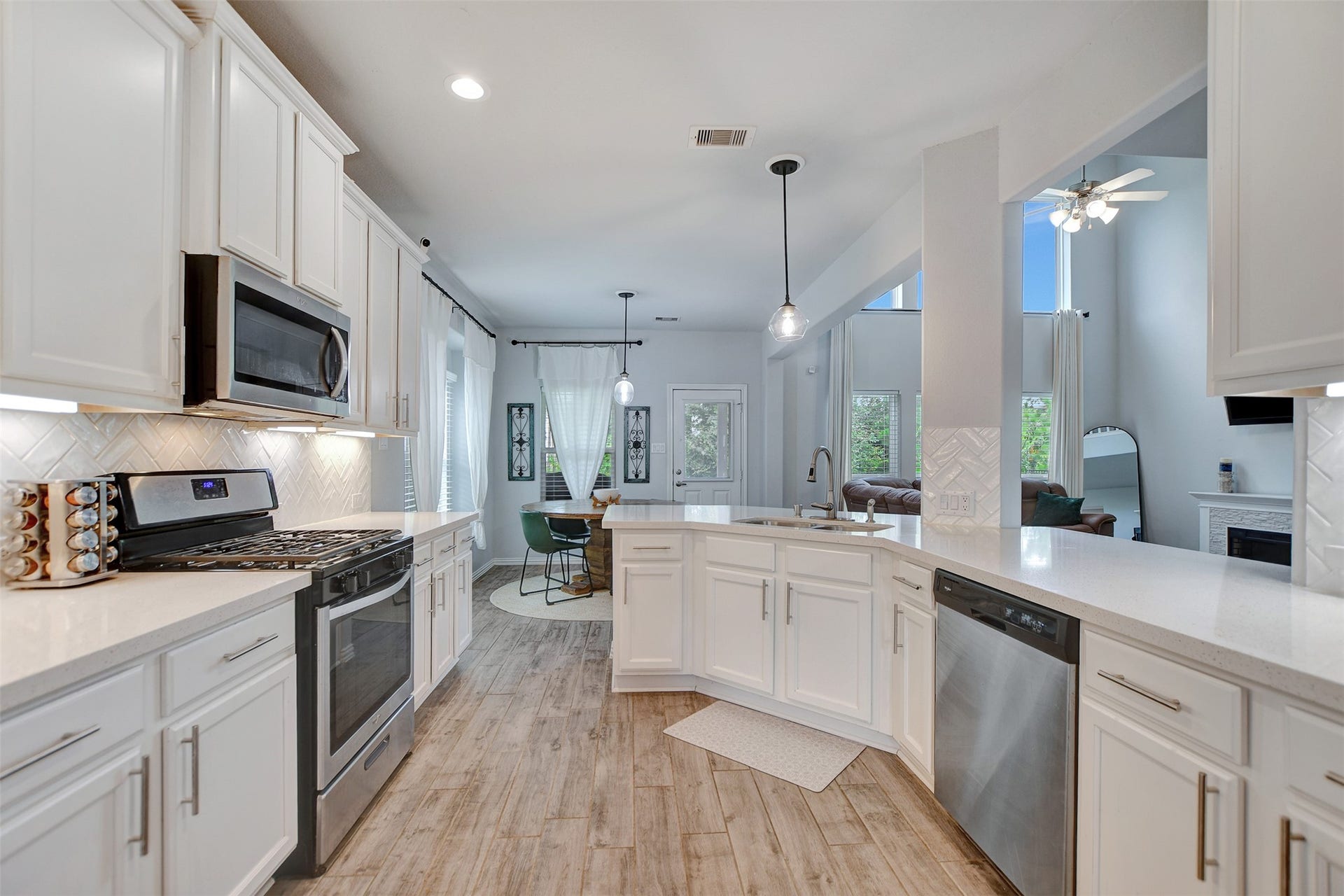 15186 N Heron Heights Way, Magnolia, TX 77354 15186 N Heron Heights Way, Magnolia, TX 77354