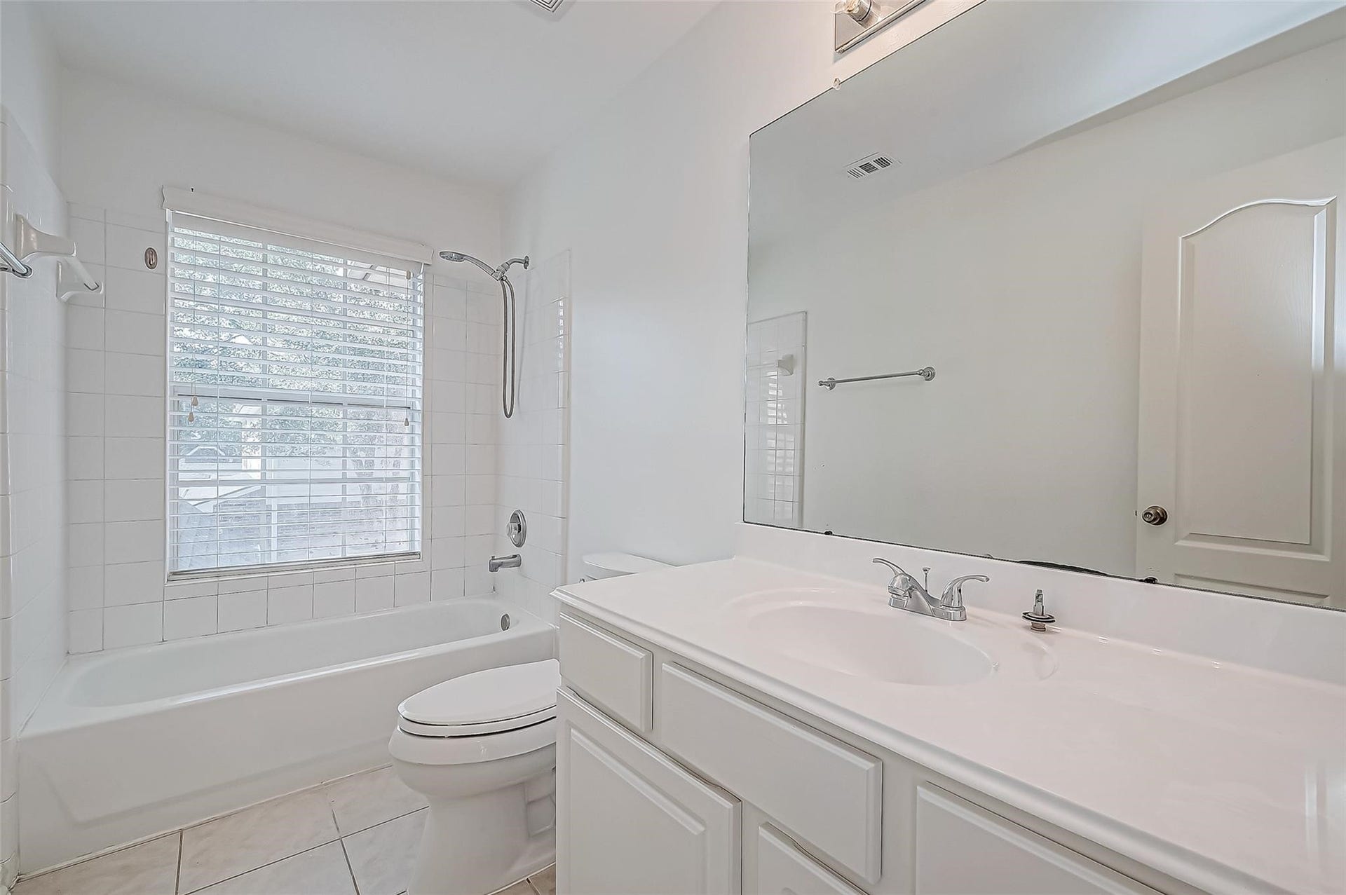 3207 Enclave Trail, Houston, TX 77077 3207 Enclave Trail, Houston, TX 77077