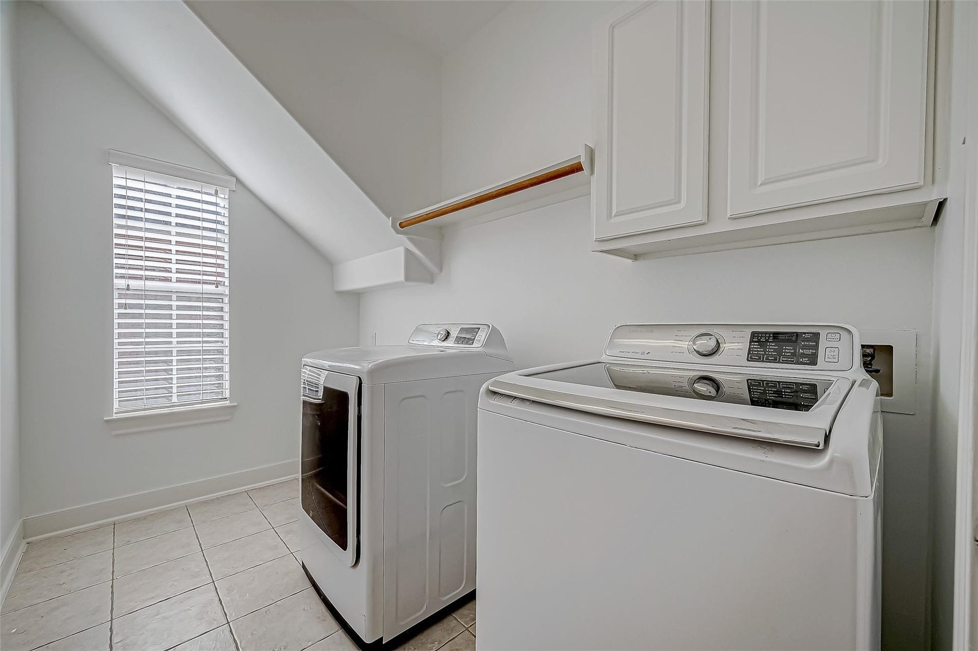 3207 Enclave Trail, Houston, TX 77077 3207 Enclave Trail, Houston, TX 77077