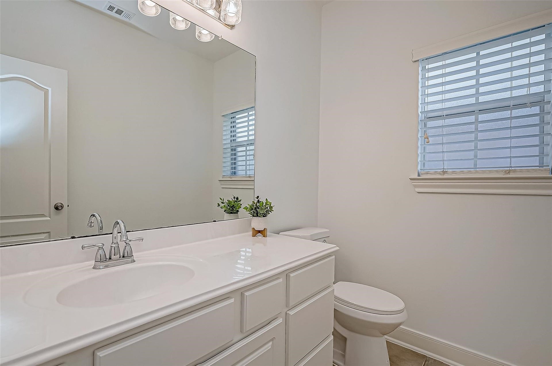 3207 Enclave Trail, Houston, TX 77077 3207 Enclave Trail, Houston, TX 77077