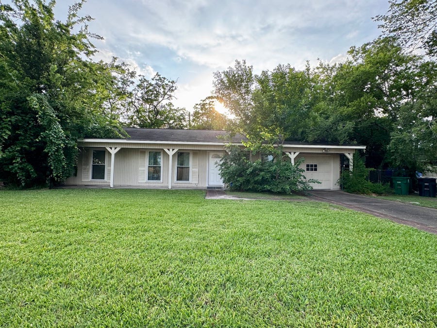 Property photo for 3917 Willow Springs Lane, Houston, TX