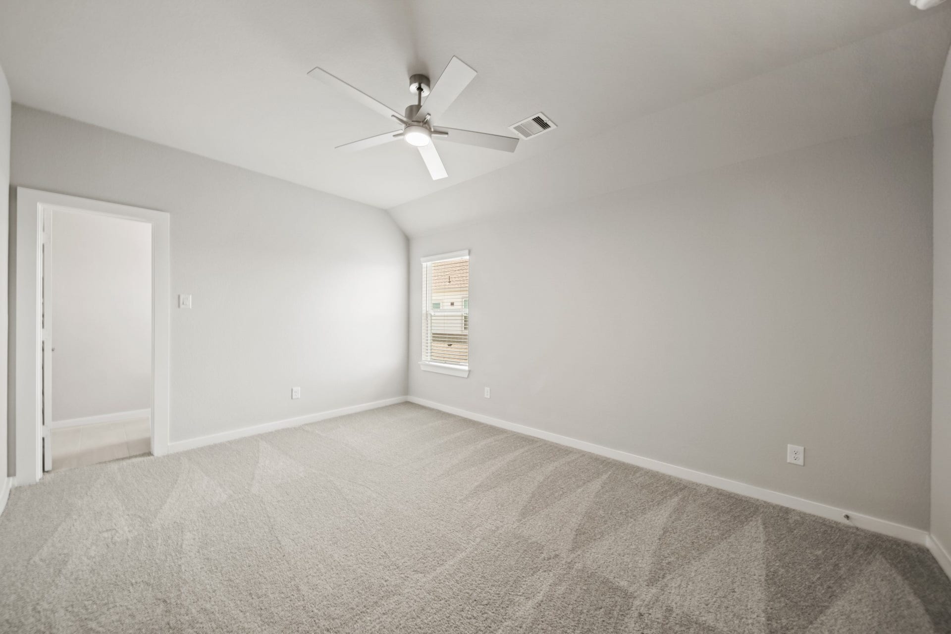 409 Inner Cove Lane, Waller, TX 77484 409 Inner Cove Lane, Waller, TX 77484
