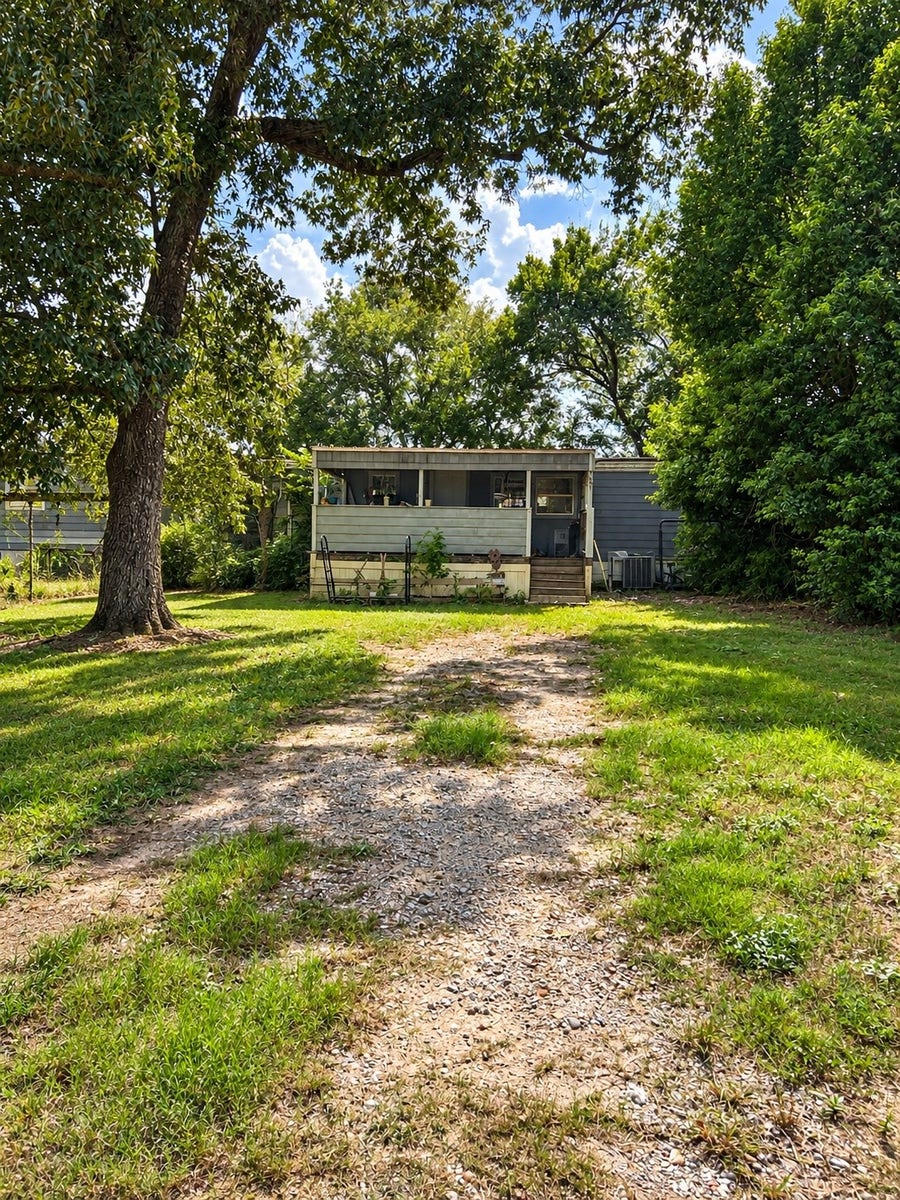 Property photo for 35211 W Pinehill Street, Pinehurst, TX