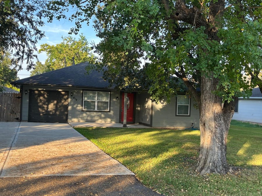 Property photo for 419 West Street, Stafford, TX