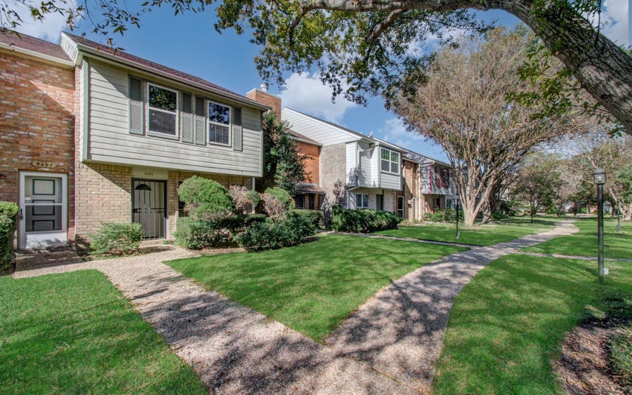 Property photo for 9495 Fondren Road, Houston, TX