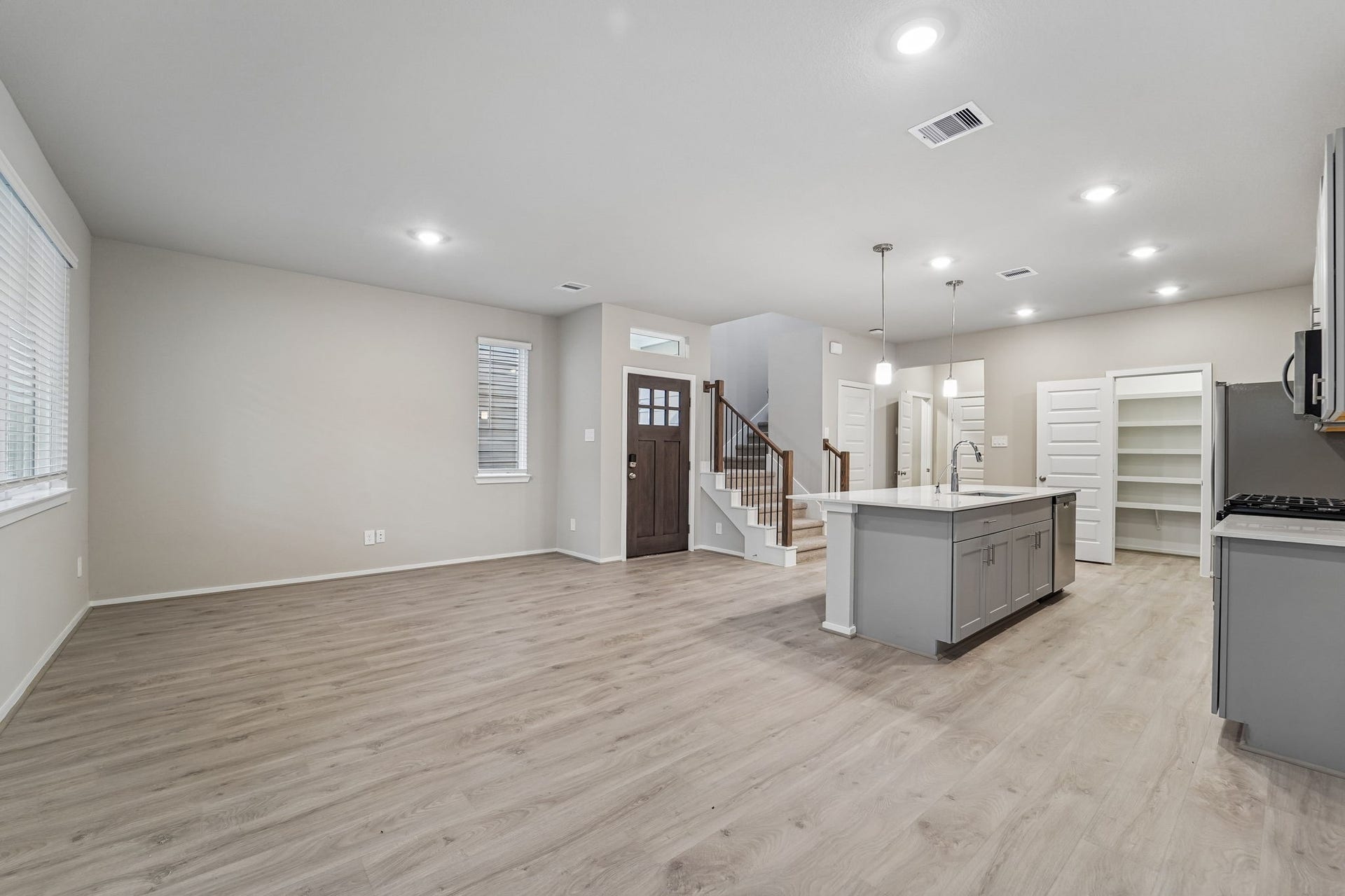 4211 Juniper Mist Drive, Missouri City, TX 77459