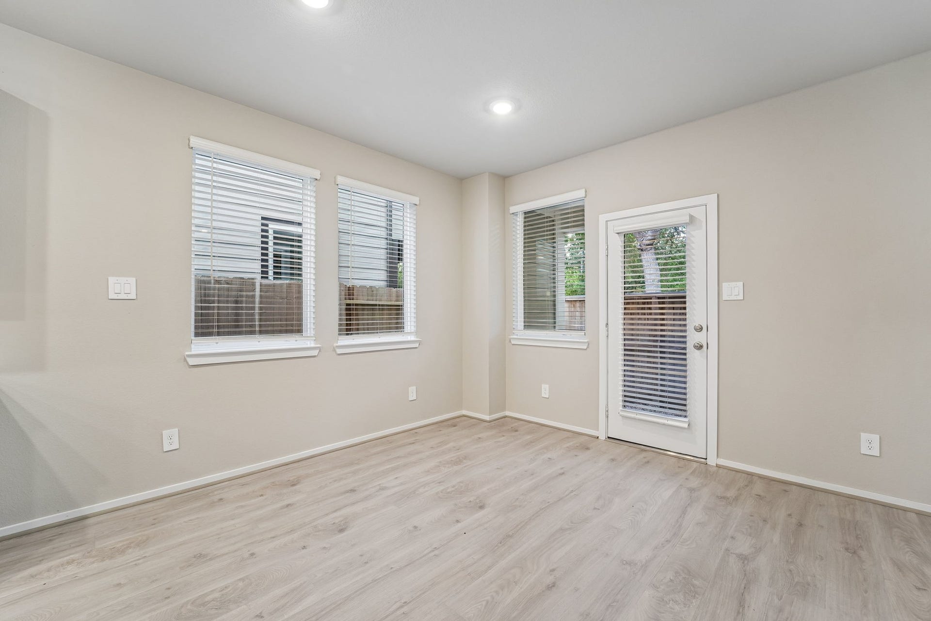 4211 Juniper Mist Drive, Missouri City, TX 77459