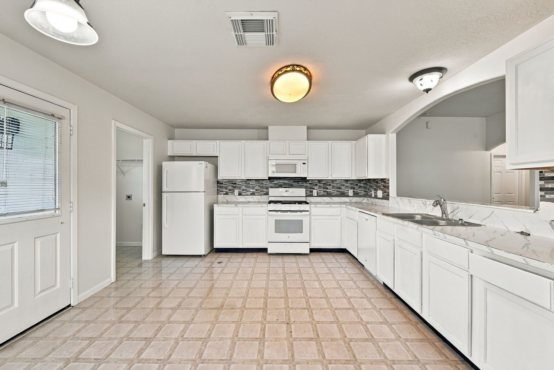 6718 Devonport Drive, Katy, TX 77449