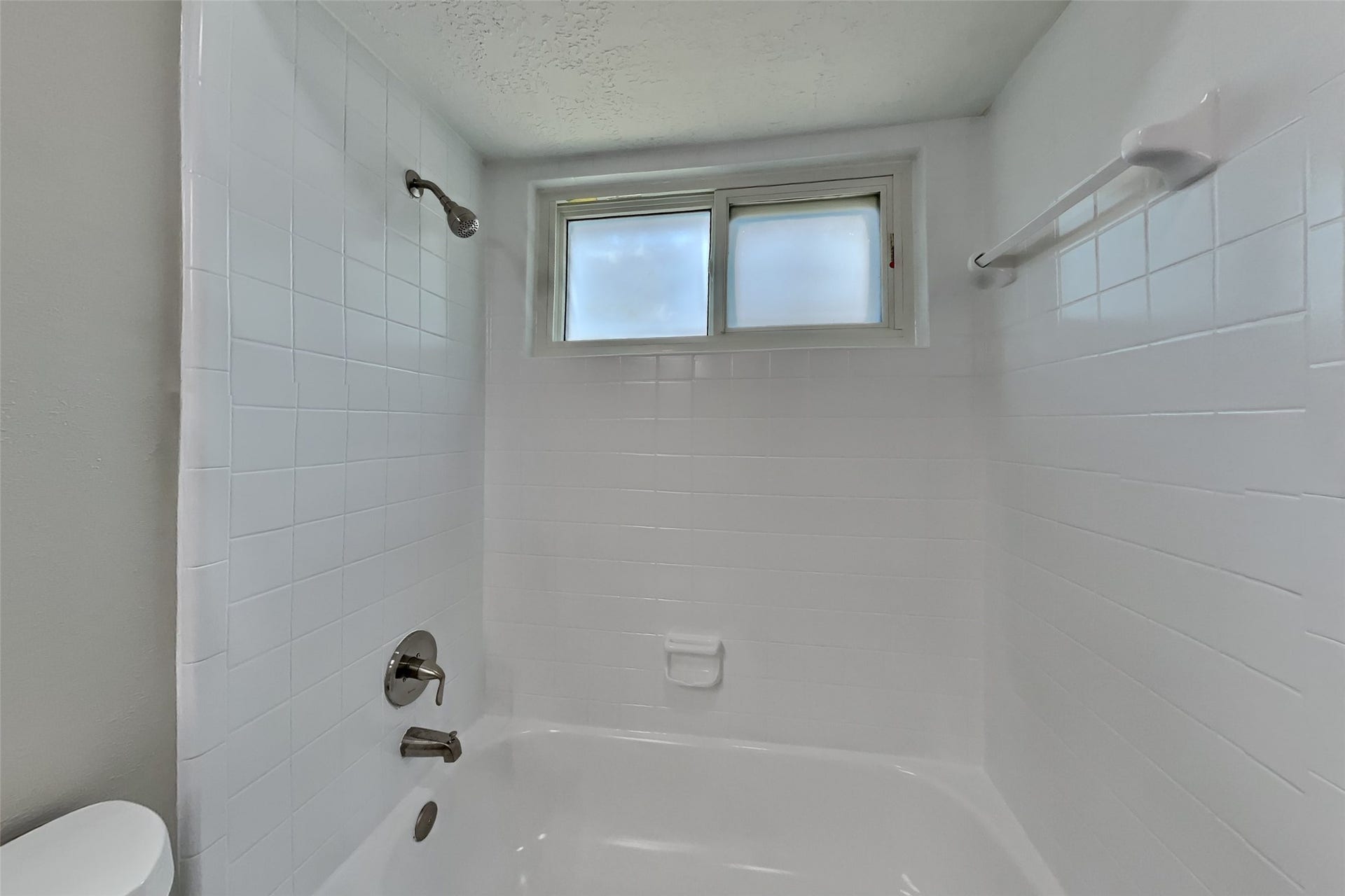 1021 Glenview Drive, Pearland, TX 77581 1021 Glenview Drive, Pearland, TX 77581