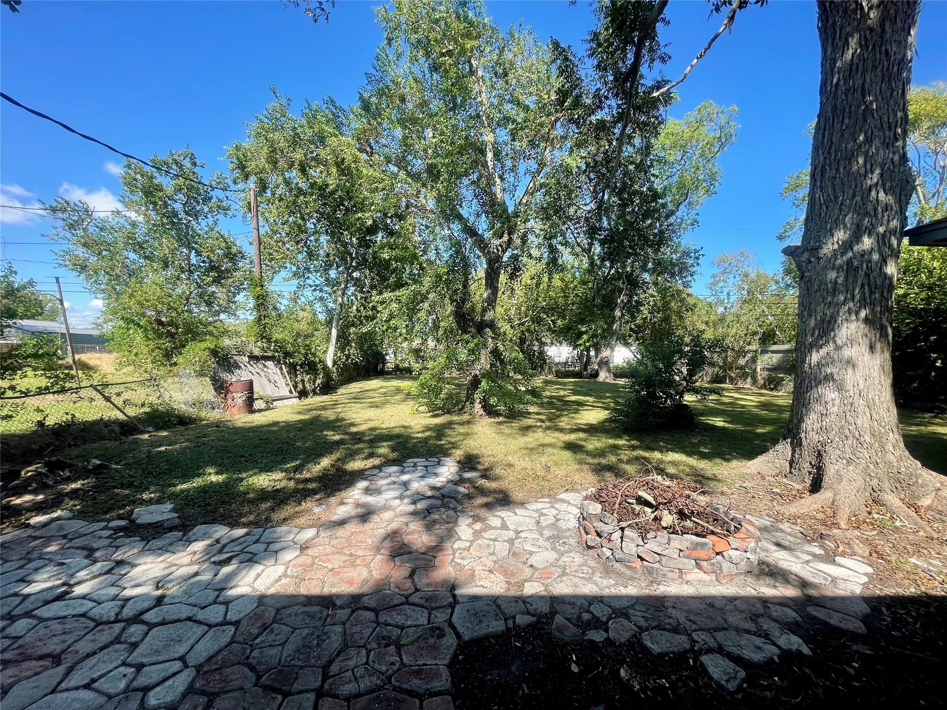 1206 W 11th Street, Freeport, TX 77541 1206 W 11th Street, Freeport, TX 77541