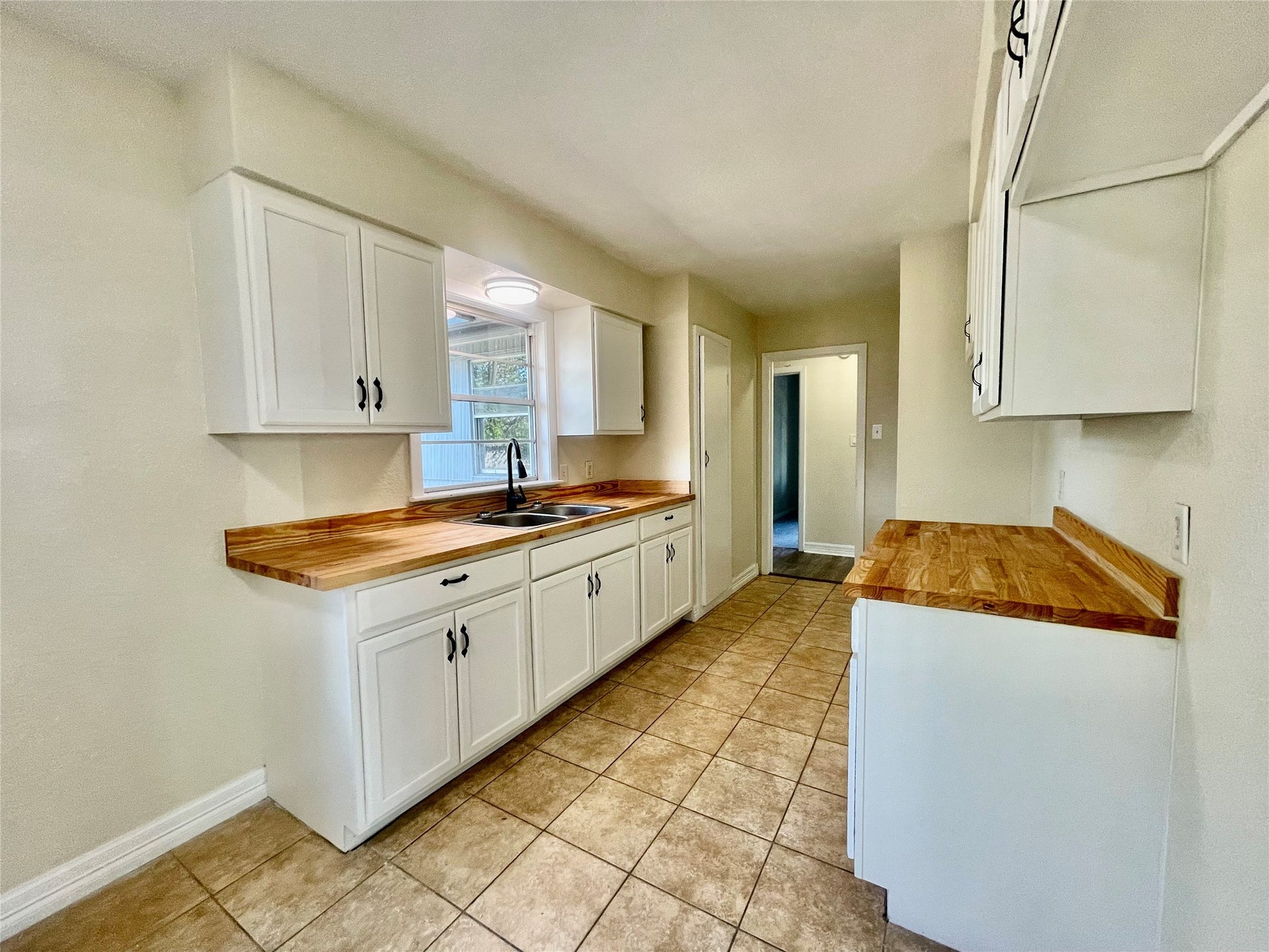 1206 W 11th Street, Freeport, TX 77541 1206 W 11th Street, Freeport, TX 77541