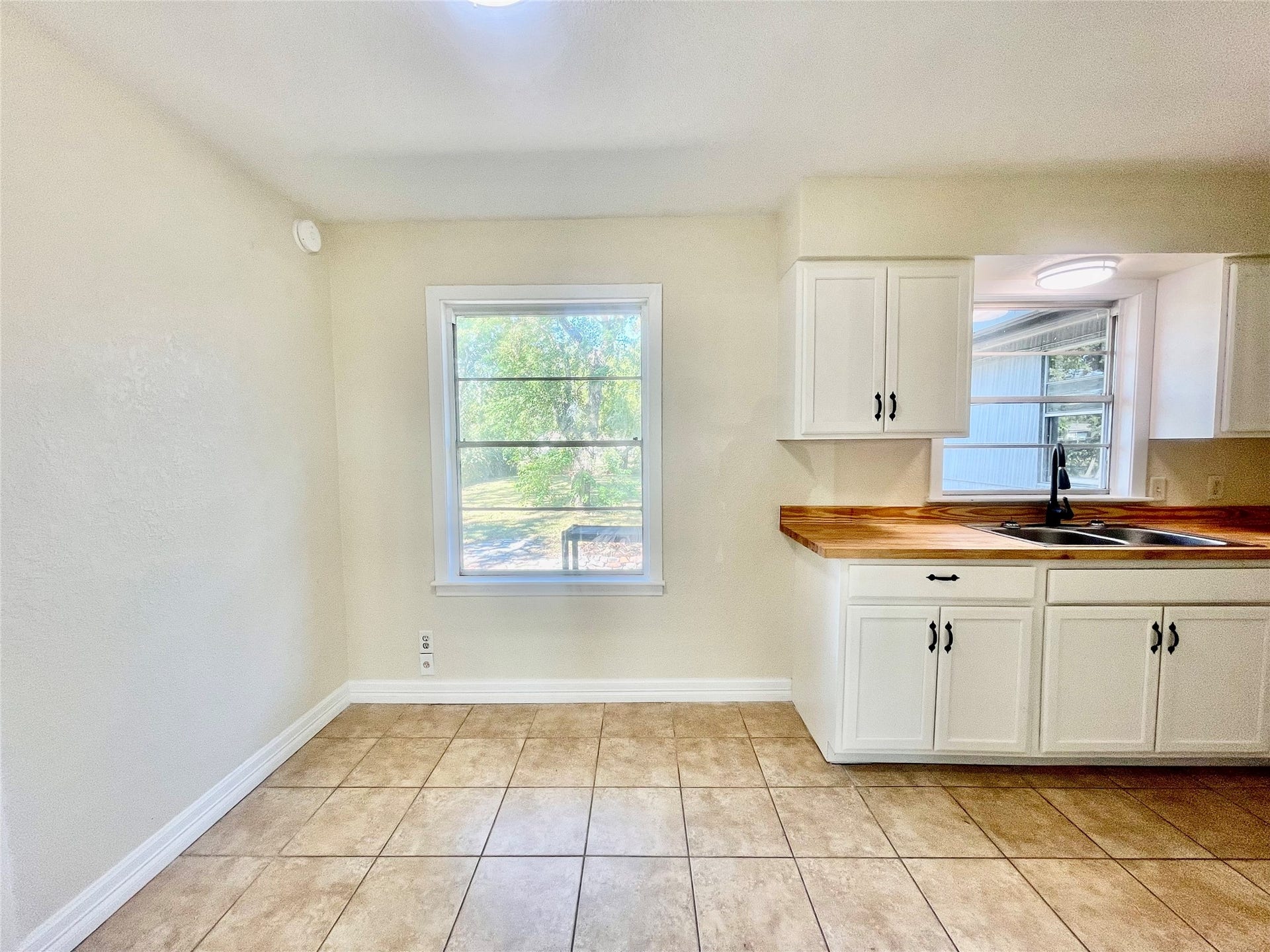 1206 W 11th Street, Freeport, TX 77541 1206 W 11th Street, Freeport, TX 77541