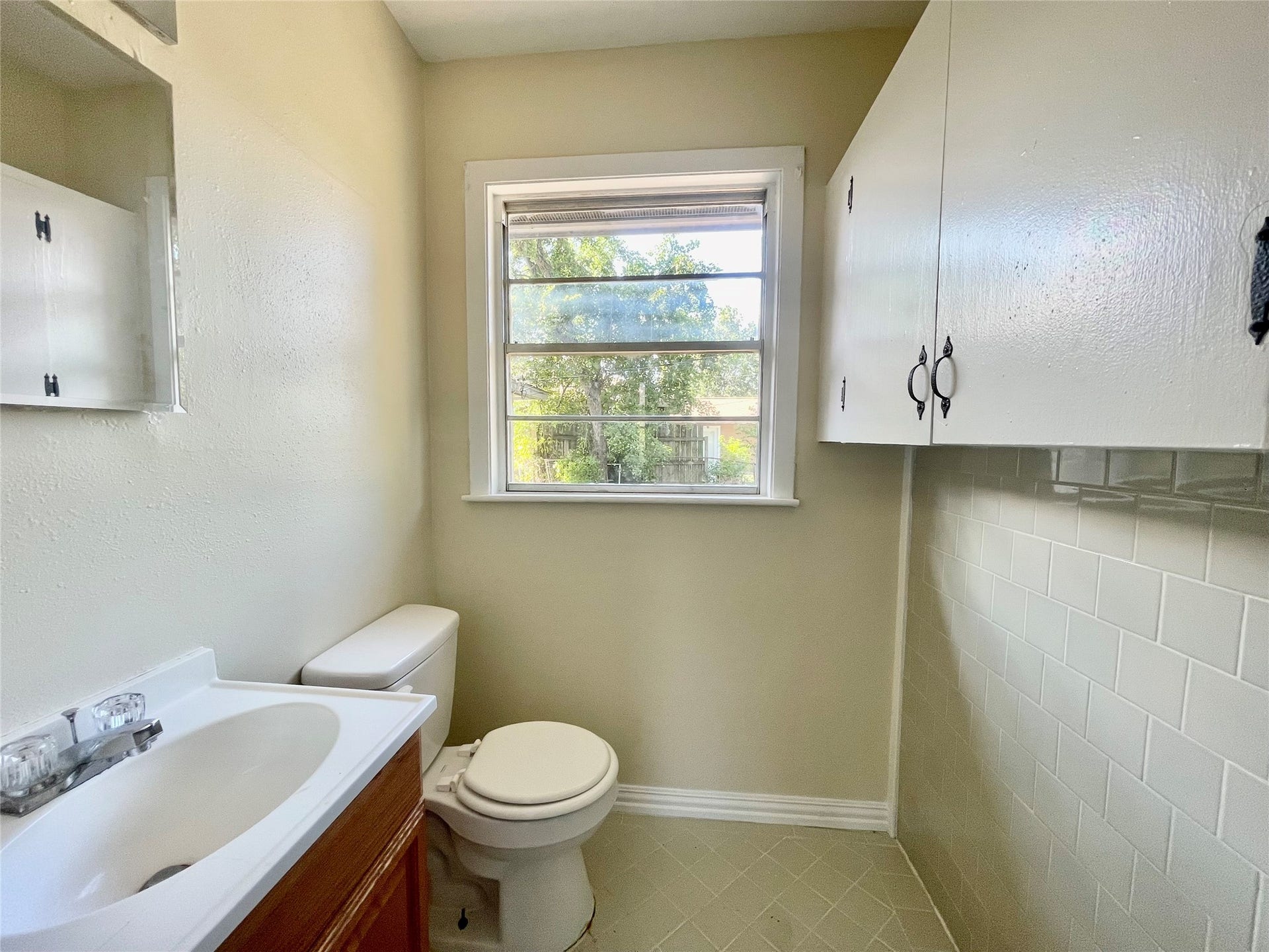 1206 W 11th Street, Freeport, TX 77541 1206 W 11th Street, Freeport, TX 77541