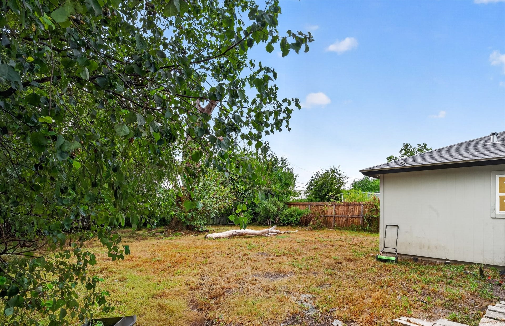 2329 Ingersol Avenue, Pasadena, TX 77506