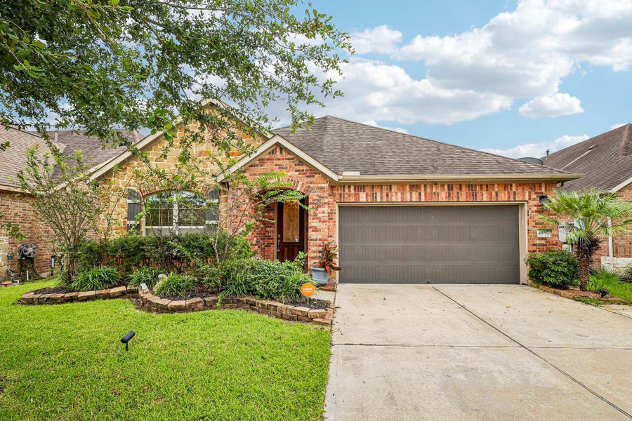 Property photo for 4850 Palomar Lane, League City, TX