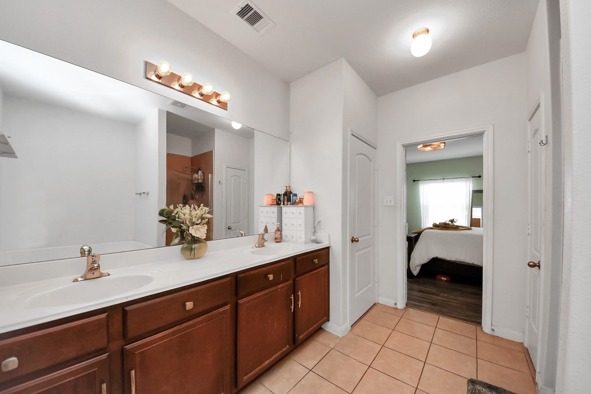 415 Hawks View Drive, La Marque, TX 77568 415 Hawks View Drive, La Marque, TX 77568